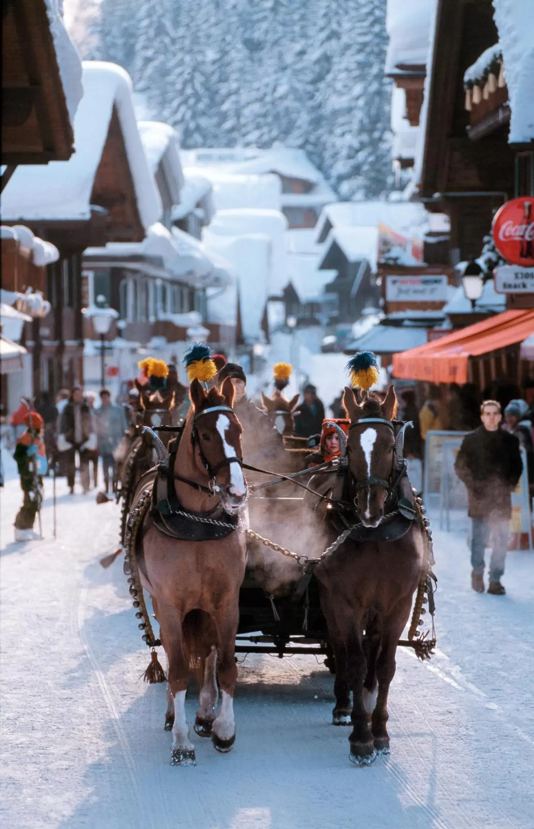 Neighbourhood, Winter in Hotel Steinmattli