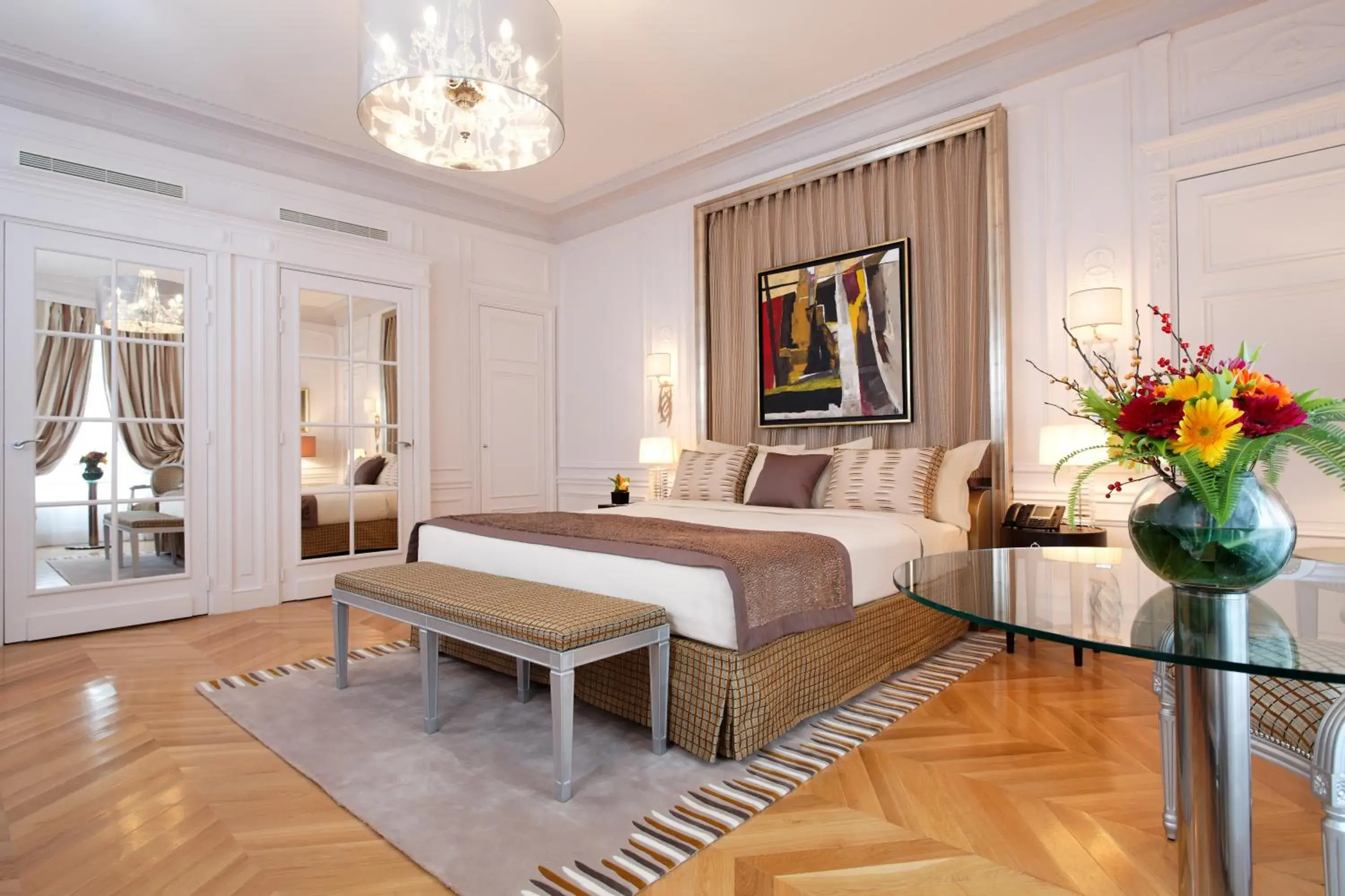 Bedroom in Villa & Hotel Majestic