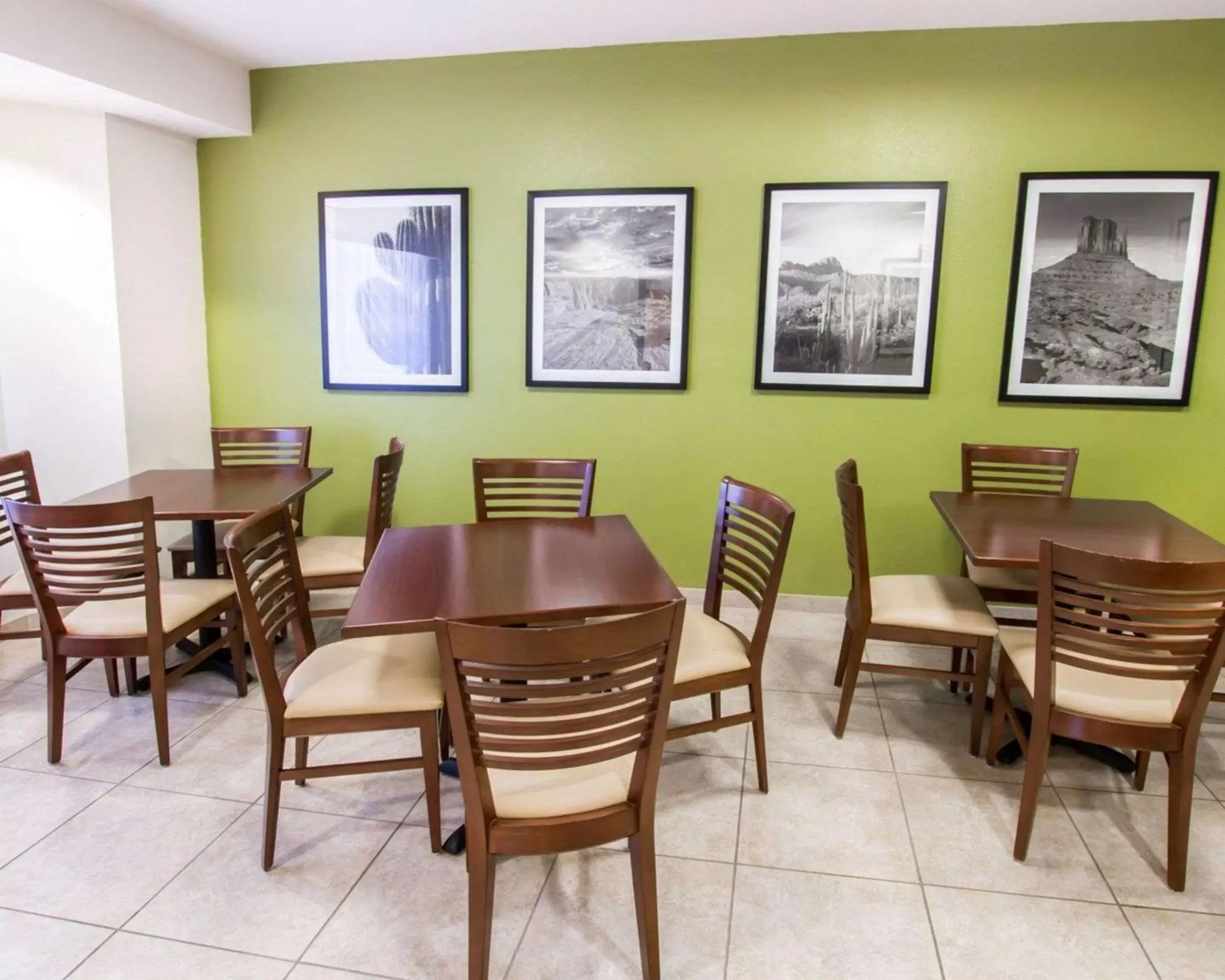 Restaurant/places to eat in Sleep Inn North Scottsdale near Mayo Clinic Restaurant/places to eat in Sleep Inn North Scottsdale near Mayo Clinic