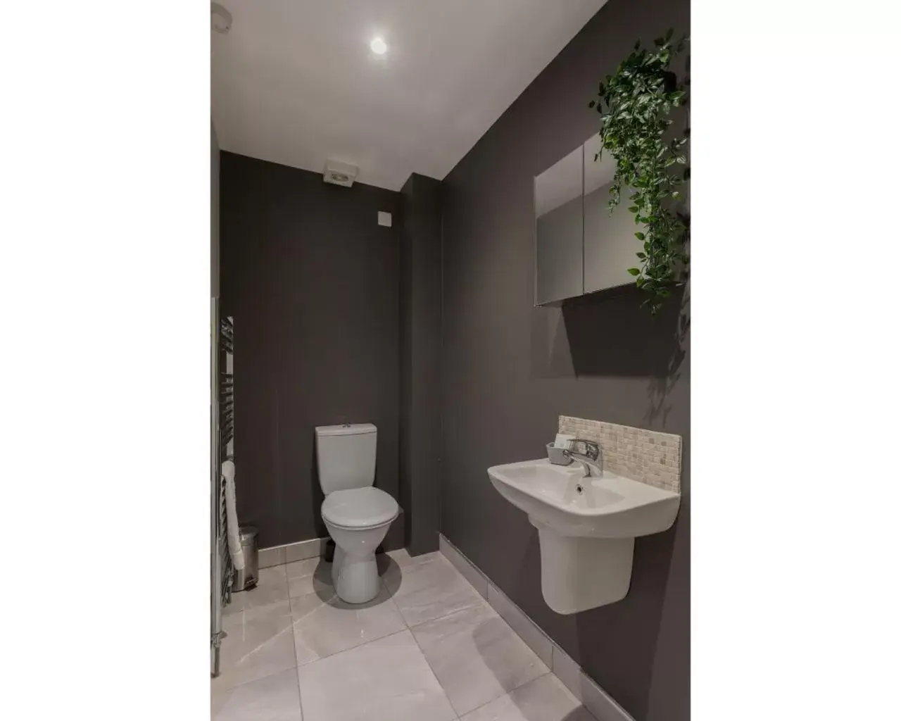 Bathroom in Central Belfast Apartments Camden Street