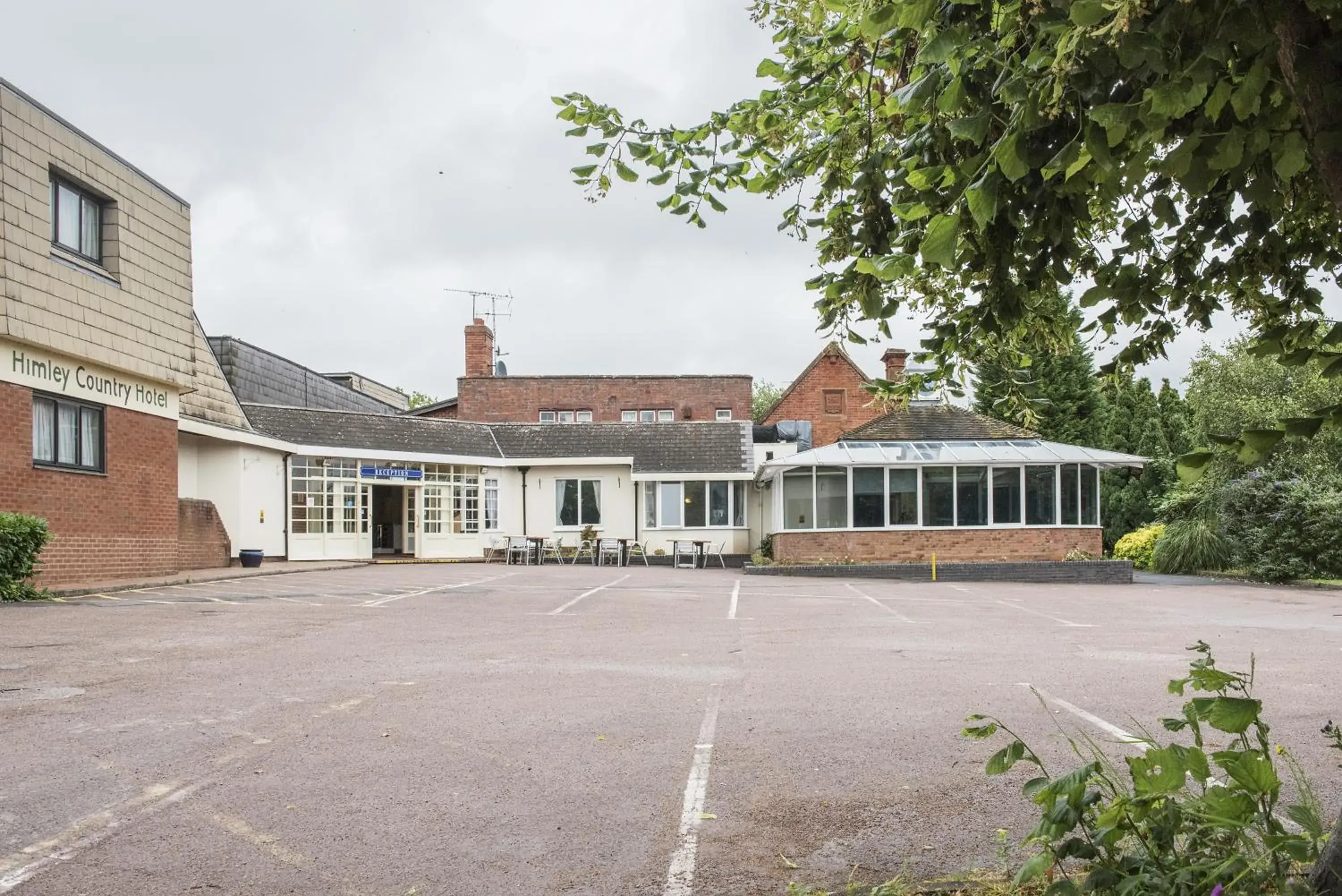 Property Building in Himley Country Hotel