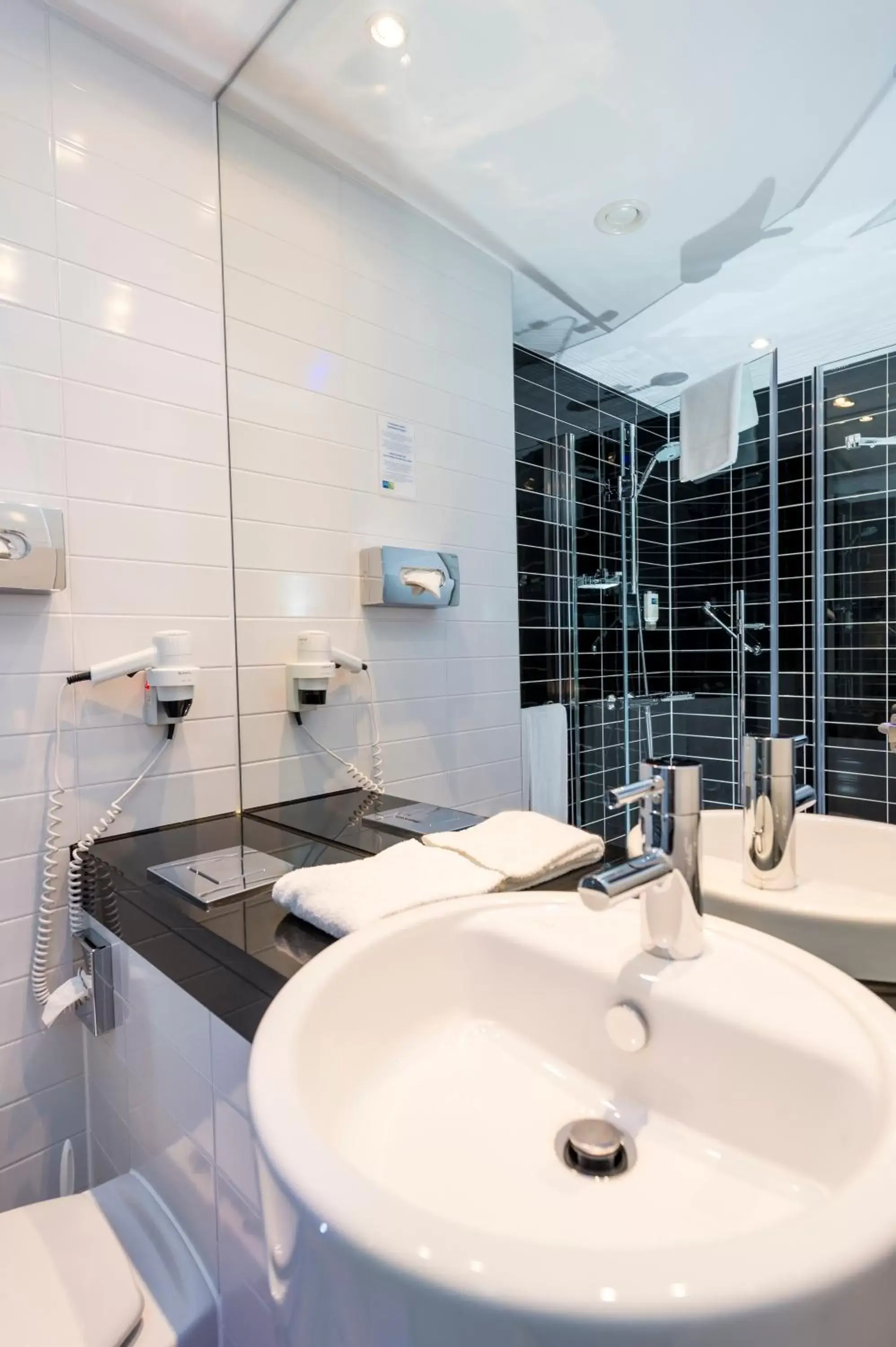 Bathroom in Holiday Inn Express Bremen Airport, an IHG Hotel