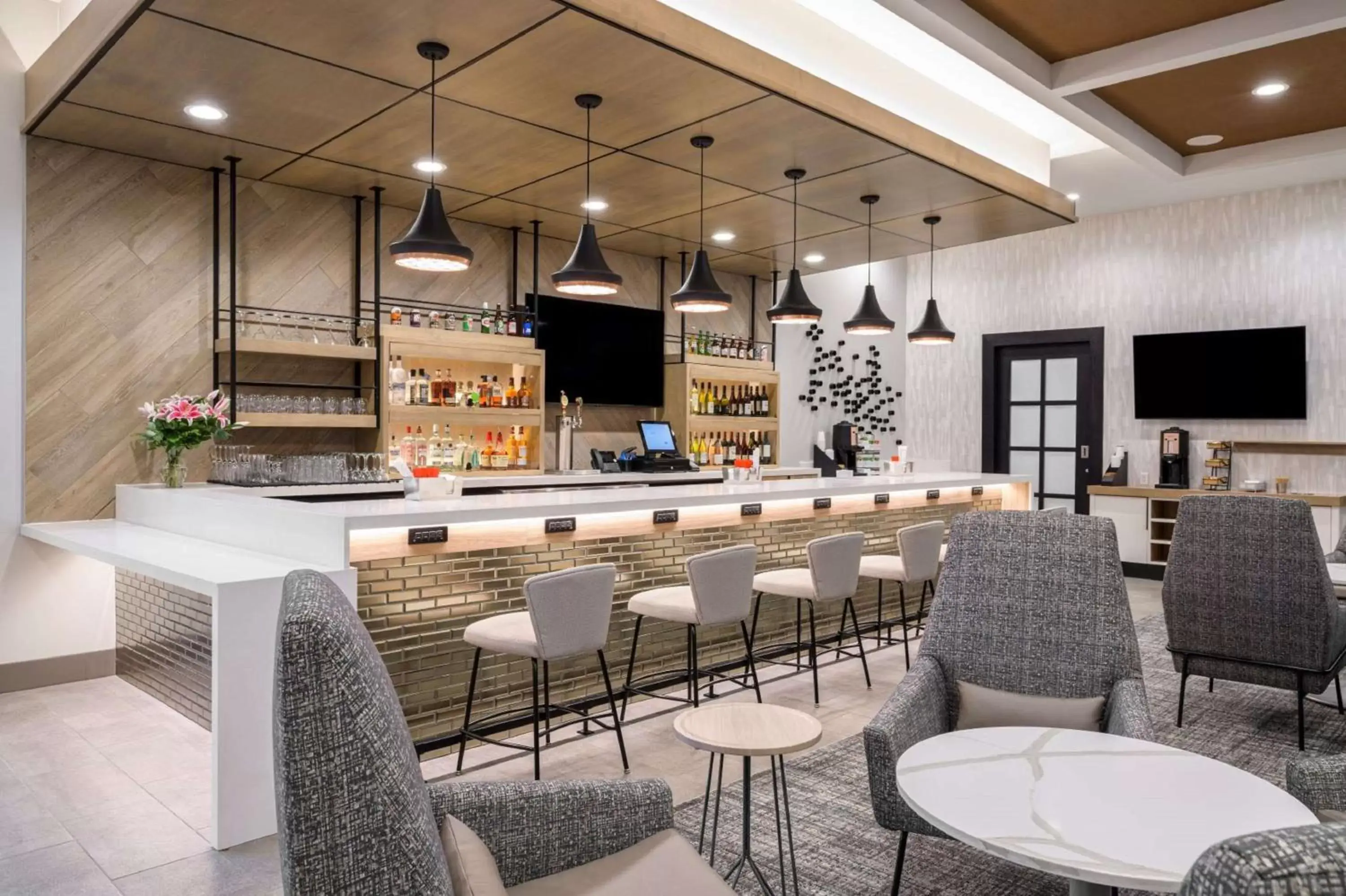 Pool view in Hyatt House Louisville East Pool view in Hyatt House Louisville East