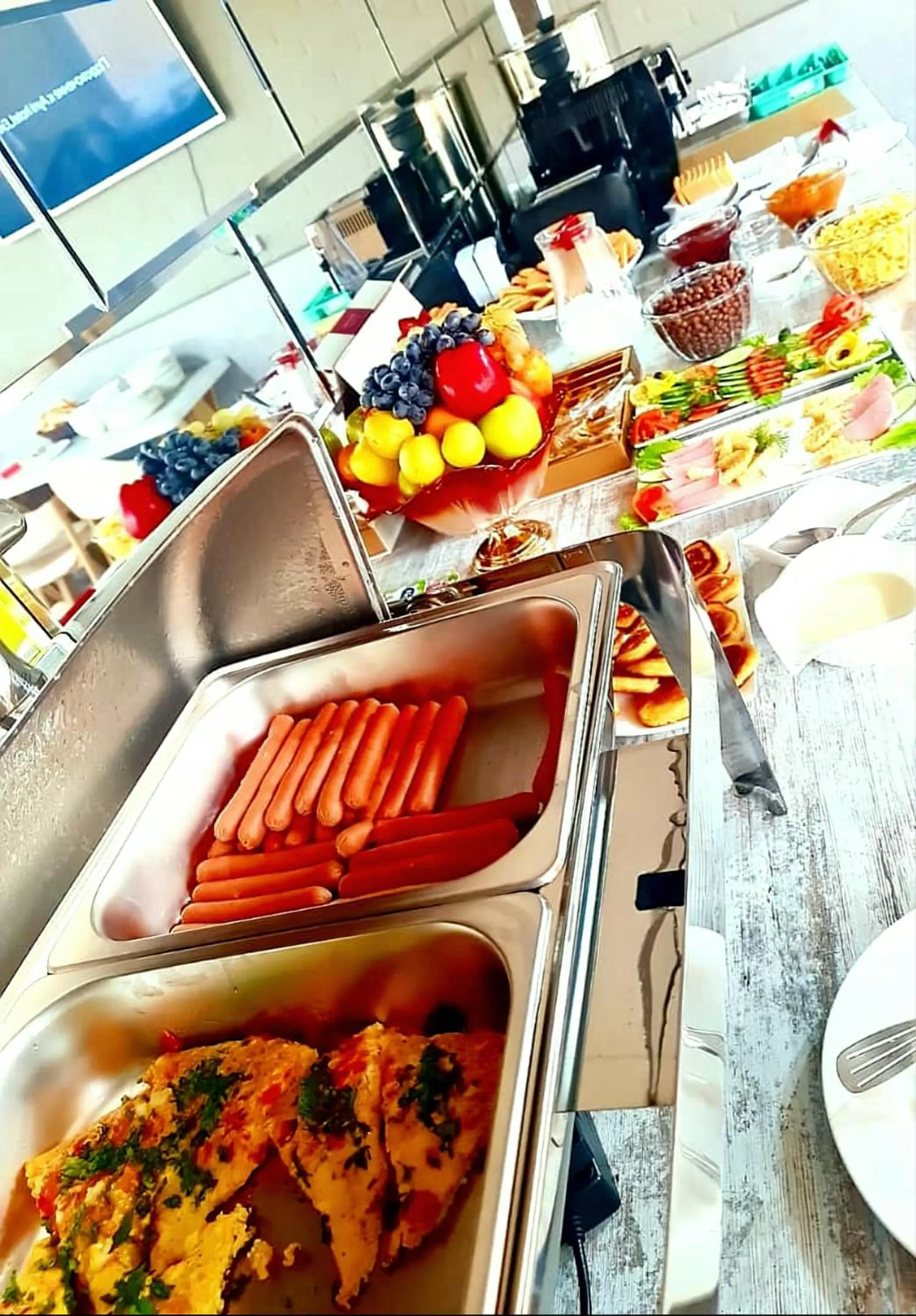 Food and drinks in HOTEL AYNI