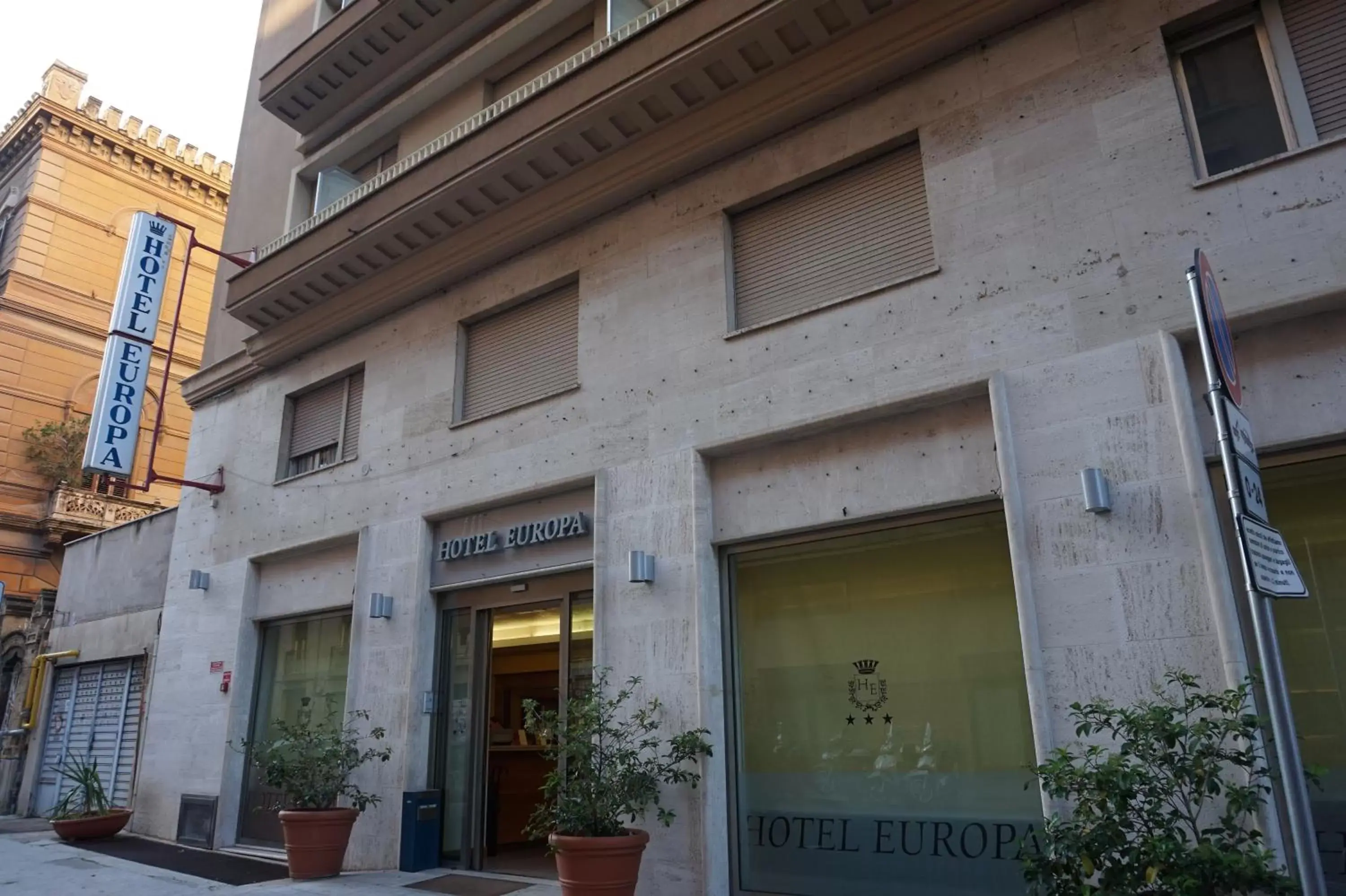 Facade/entrance, Property Building in Hotel Europa