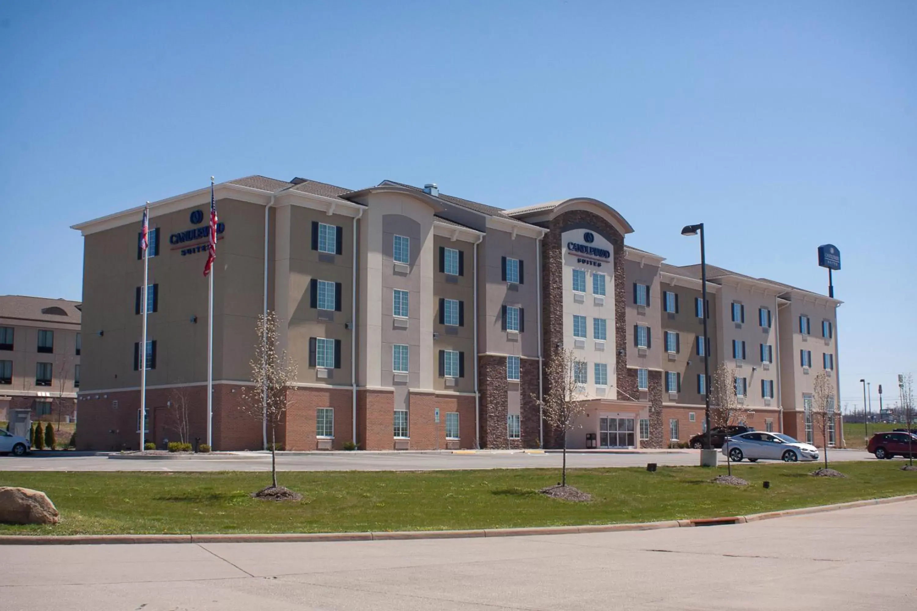 Property building in Candlewood Suites Youngstown W - I-80 Niles Area, an IHG Hotel