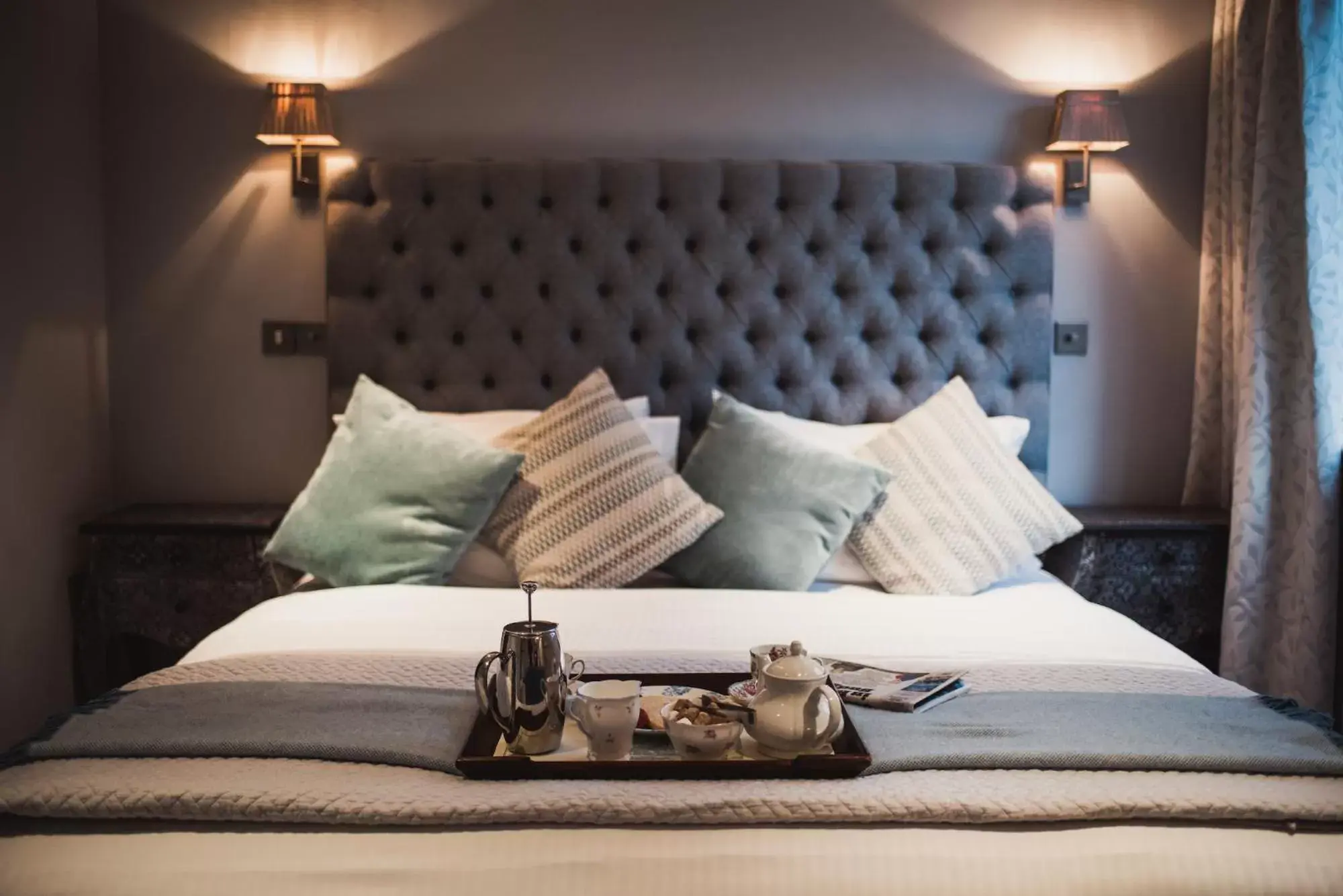 Bed in Holdsworth House Hotel