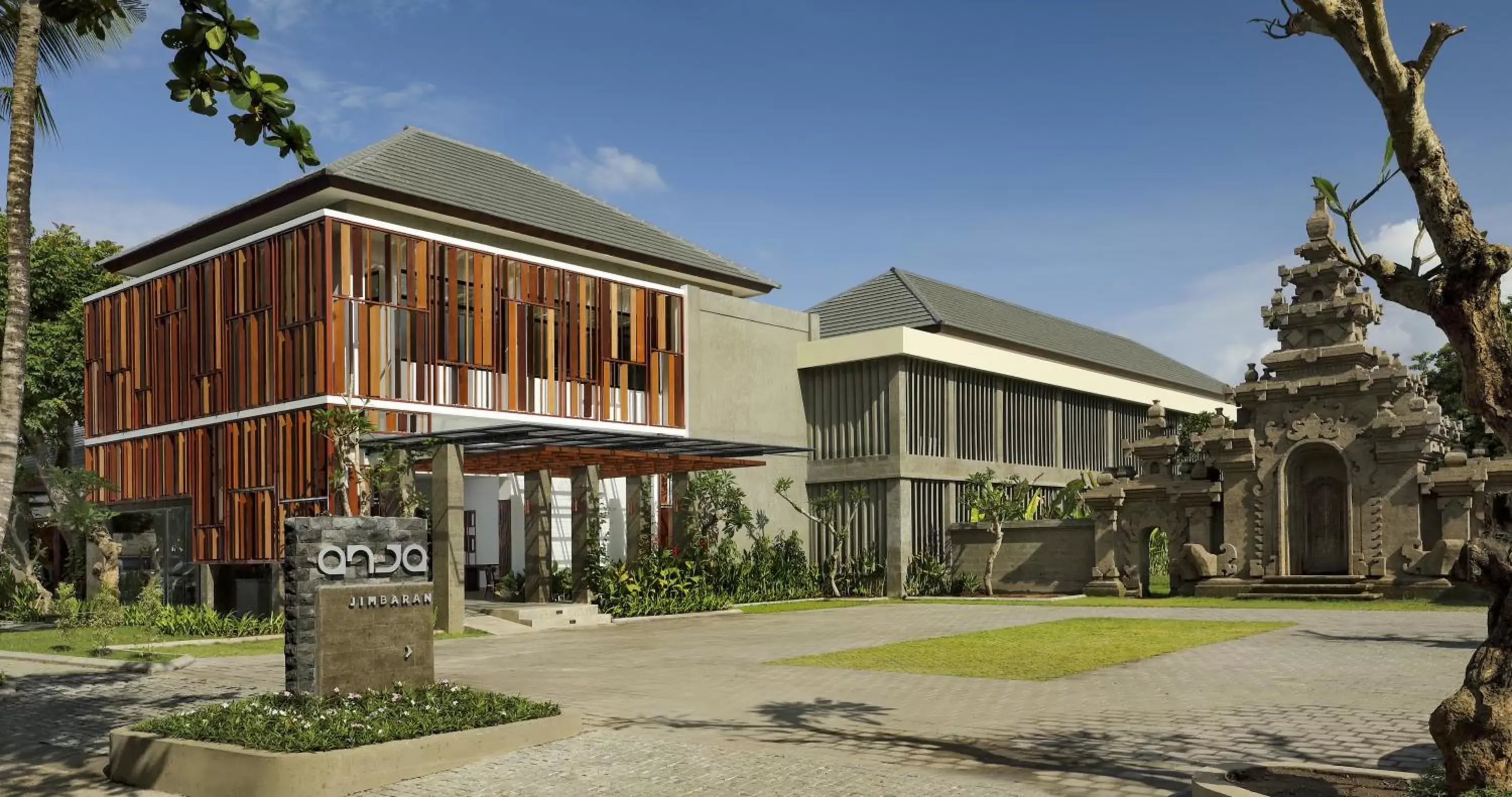 Facade/entrance in Anja Jimbaran Facade/entrance in Anja Jimbaran