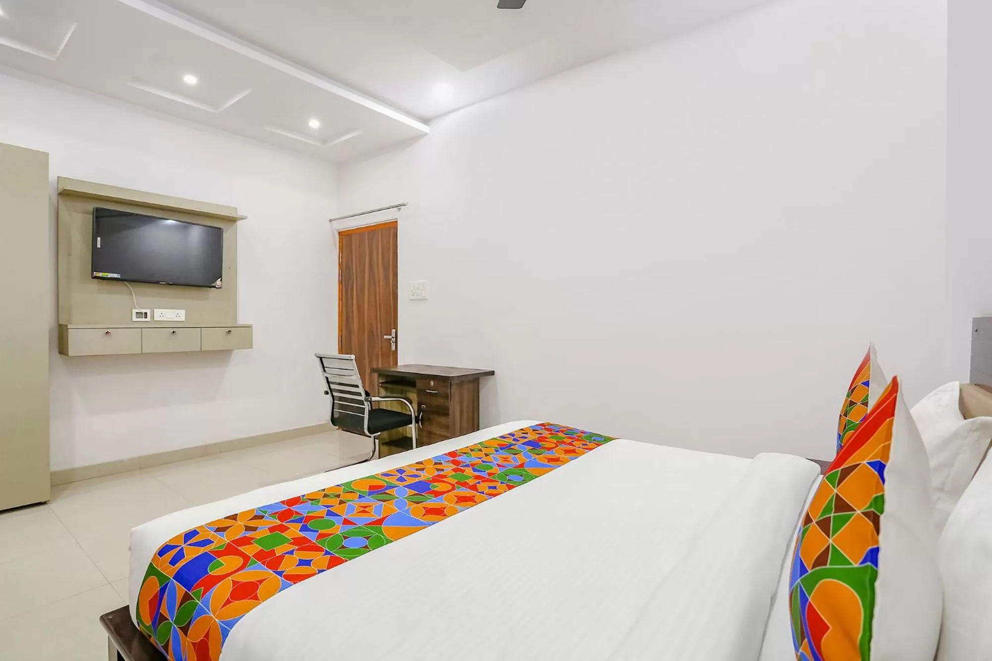 Bed in FabHotel KS Grand