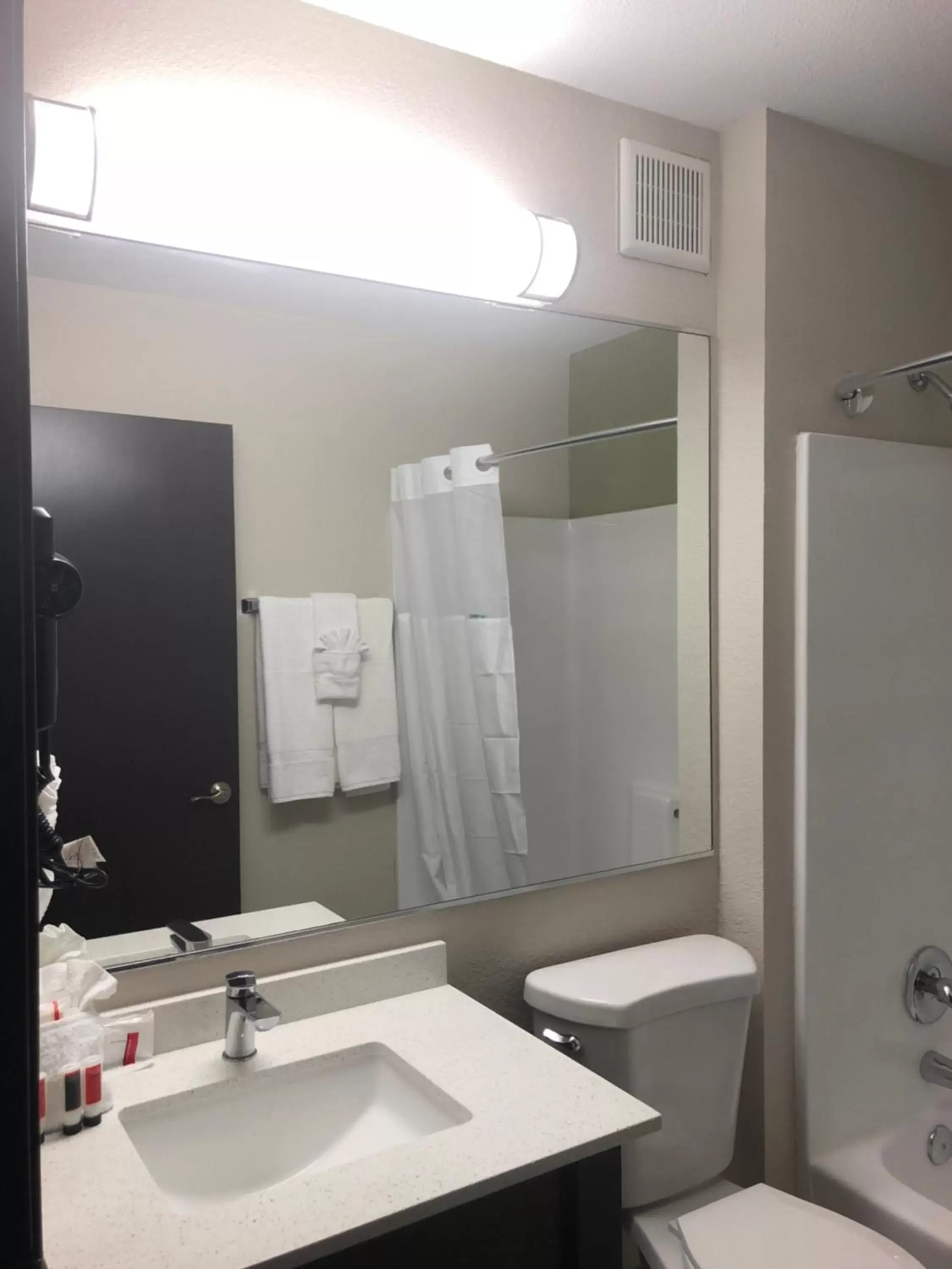 Bathroom in Baymont by Wyndham Phoenix I-10 near 51st Ave