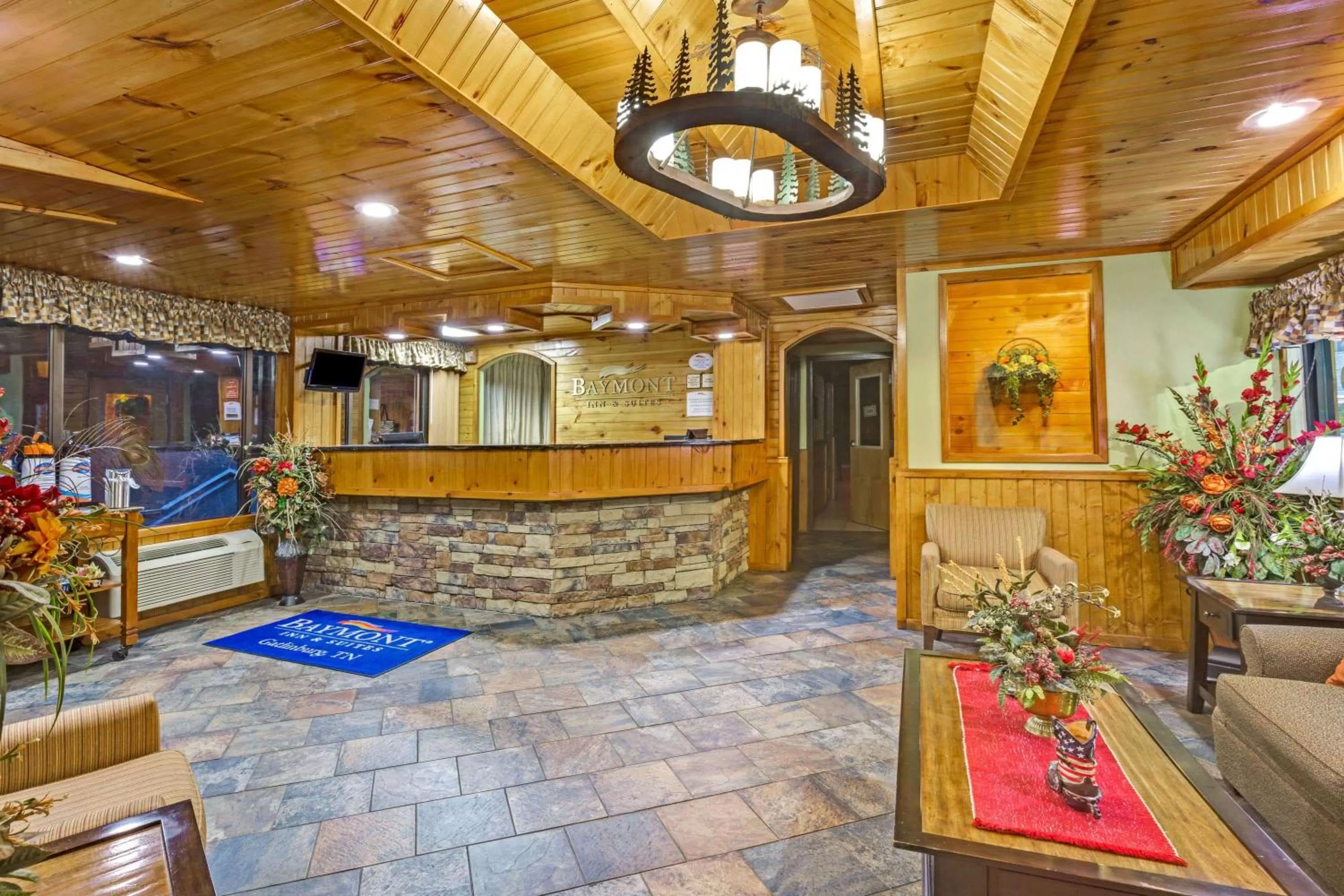 Lobby or reception in Baymont by Wyndham Gatlinburg On The River