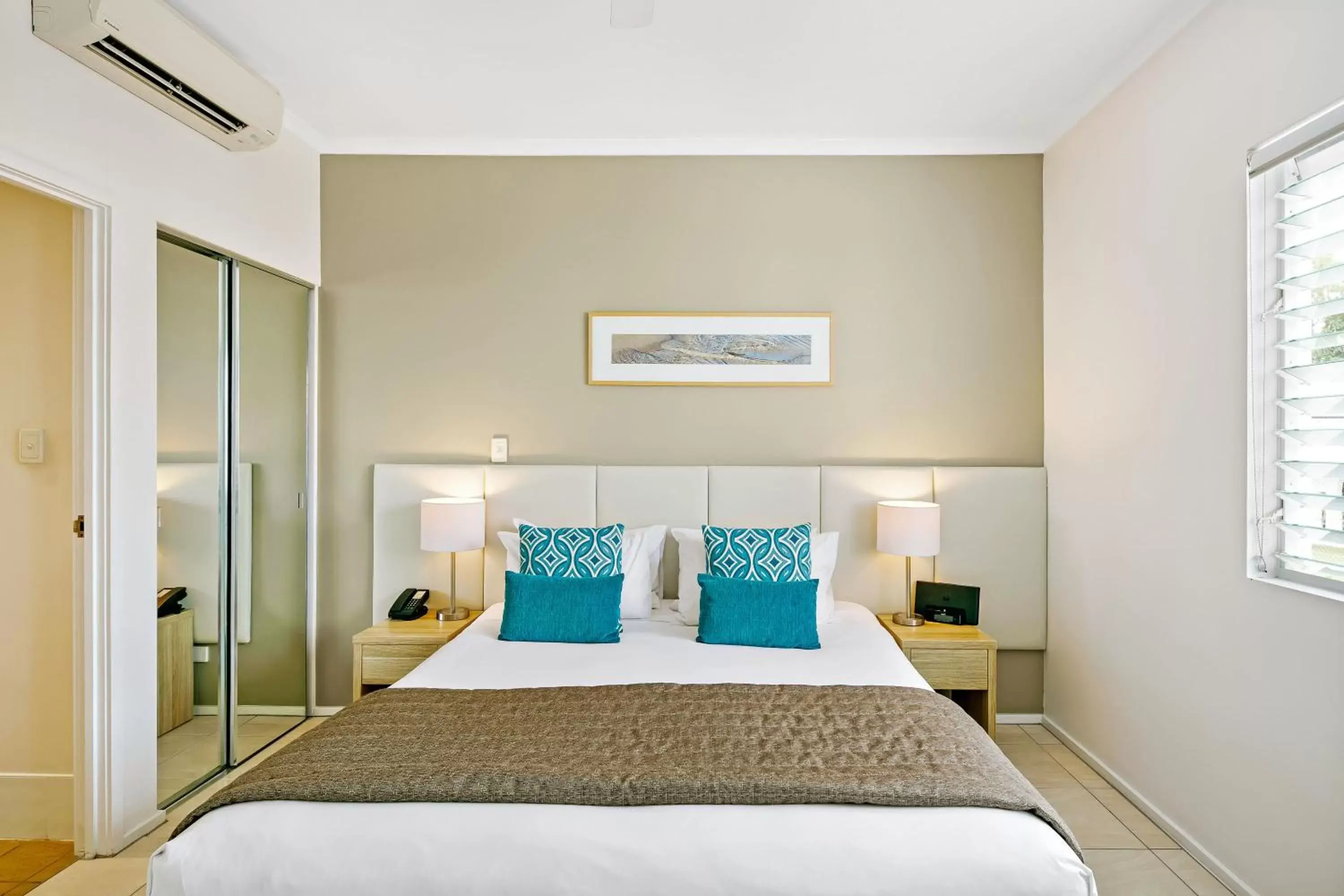 Bed in Mantra PortSea