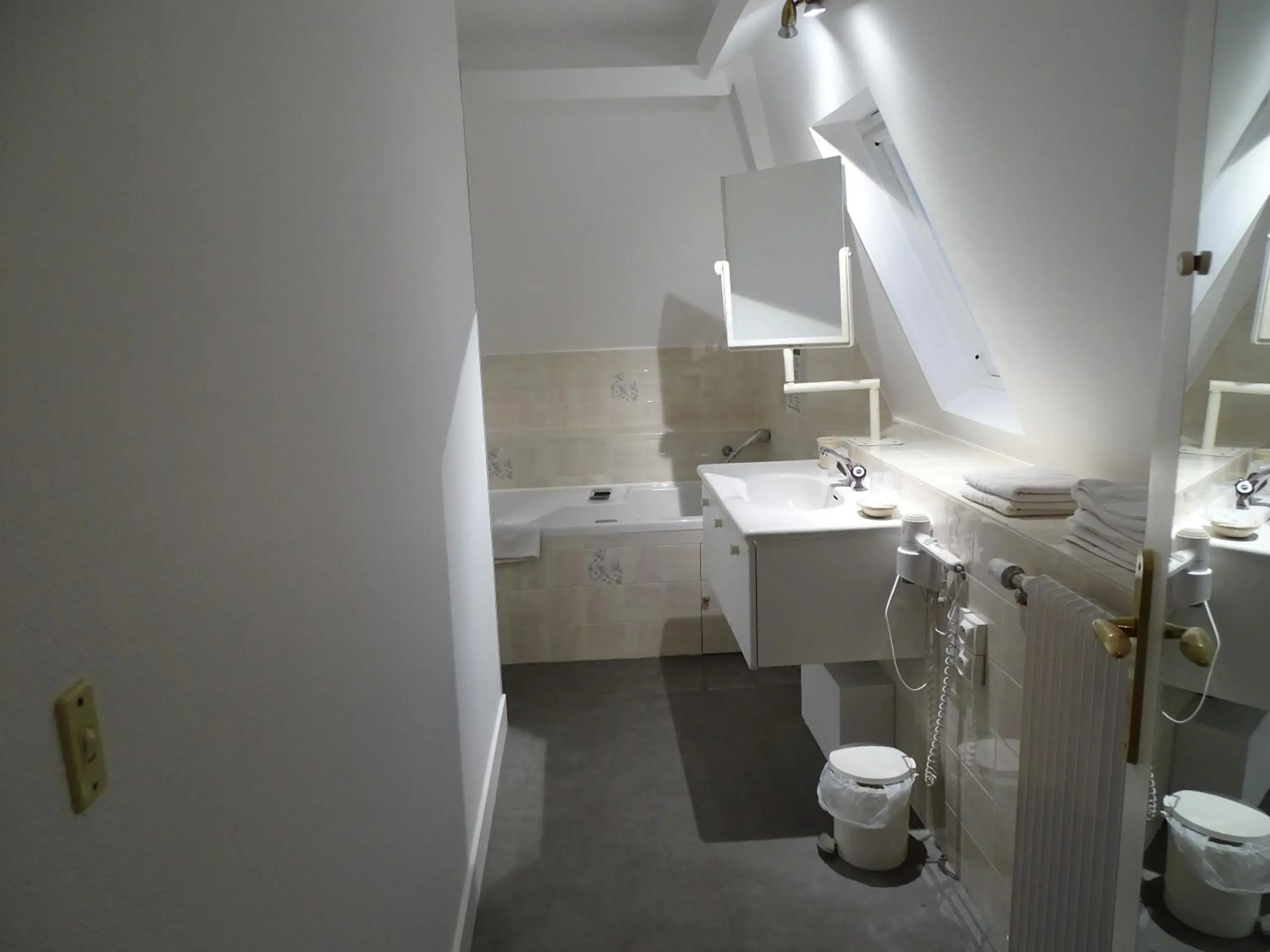 Bathroom in Hotel La Granitiere