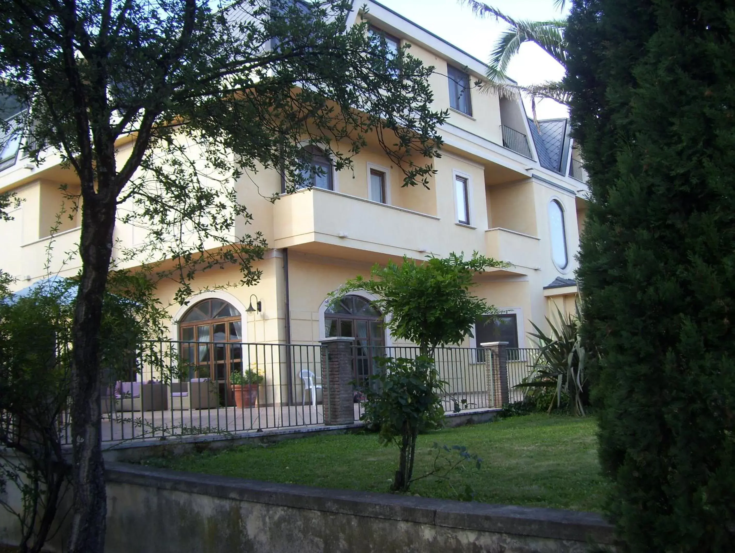 Property Building in Hotel Del Sole