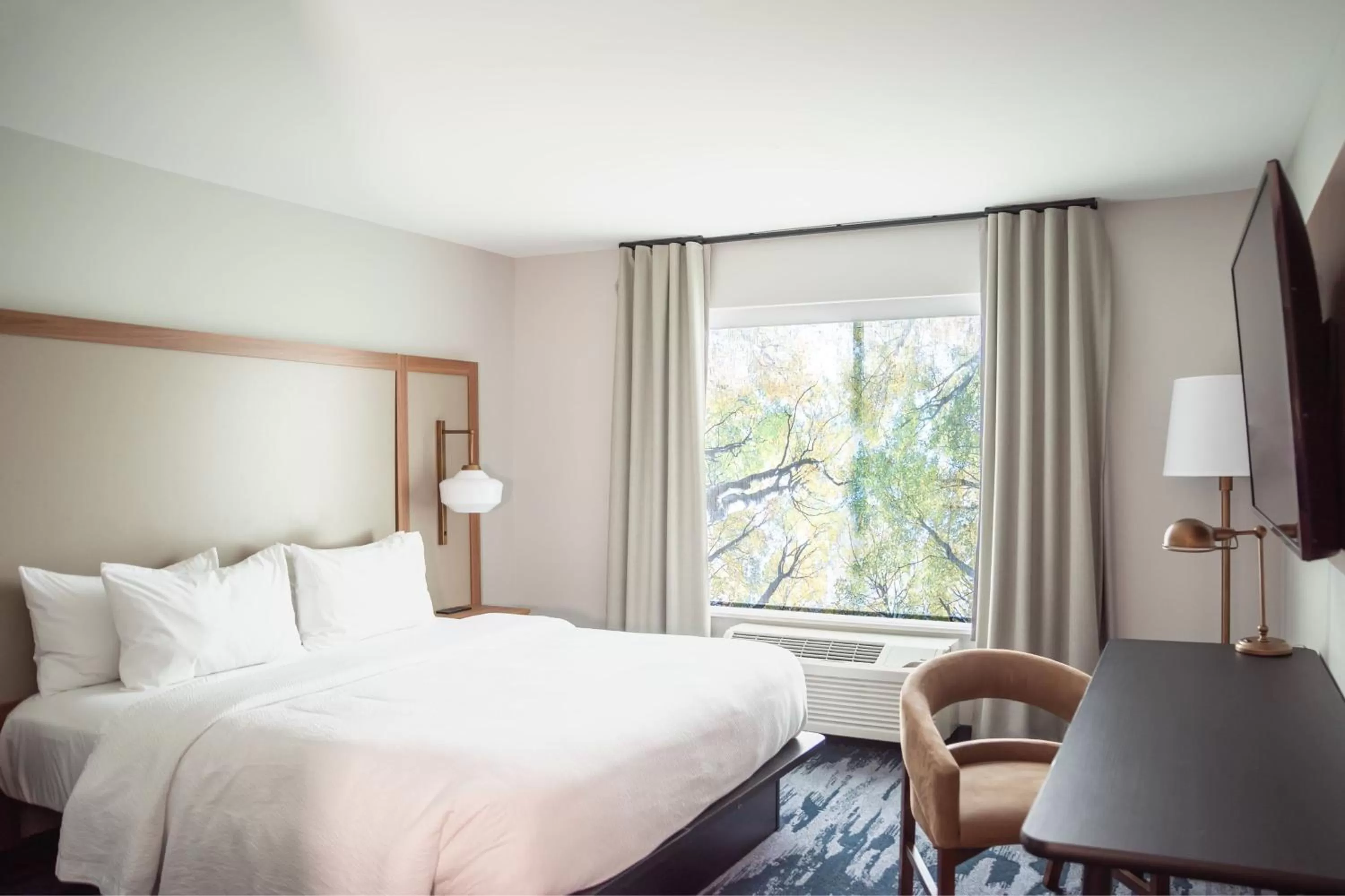 Photo of the whole room, Bed in Fairfield by Marriott Inn & Suites Kingsport