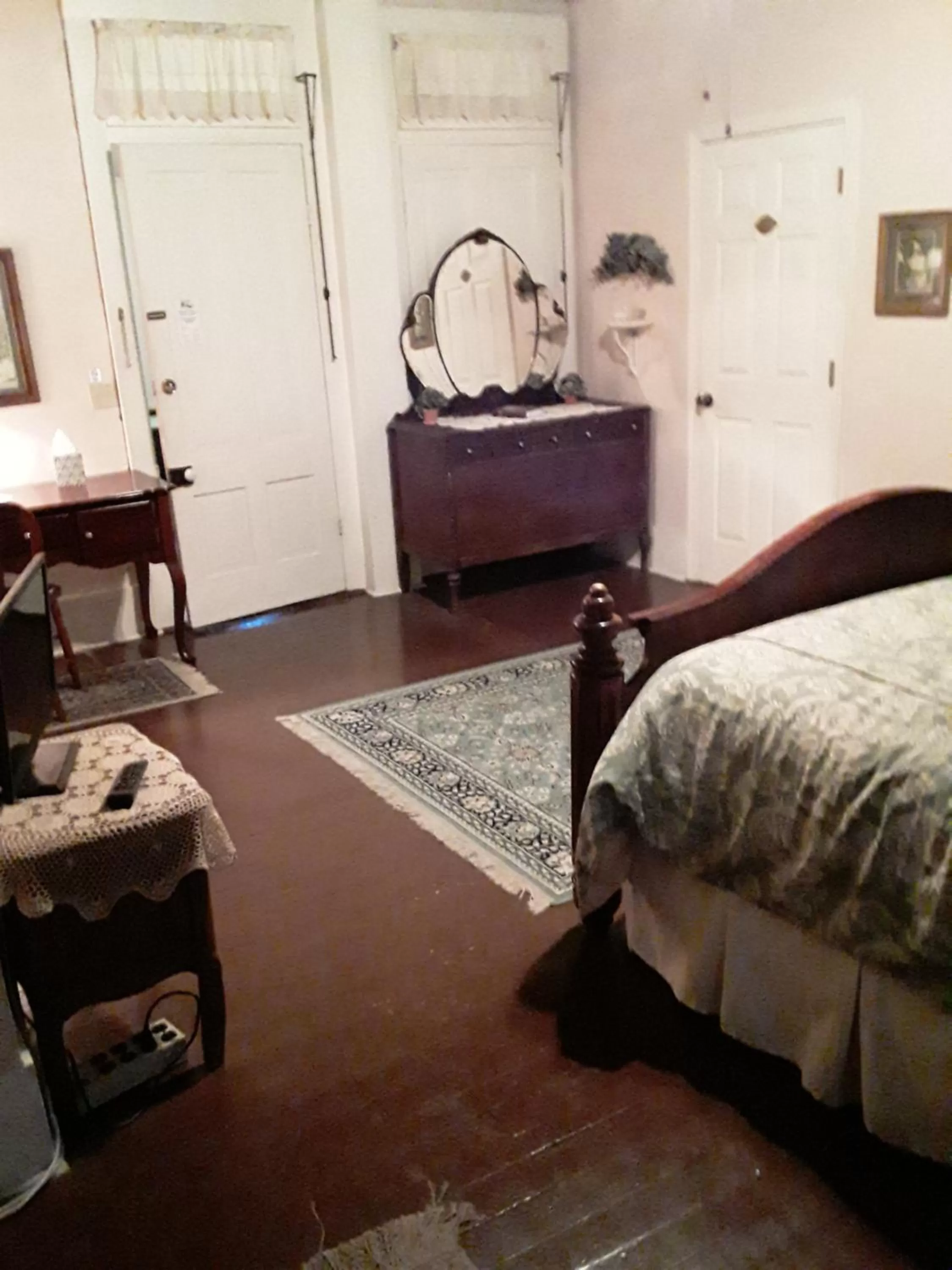 Bedroom, Bed in Hall Place B&B