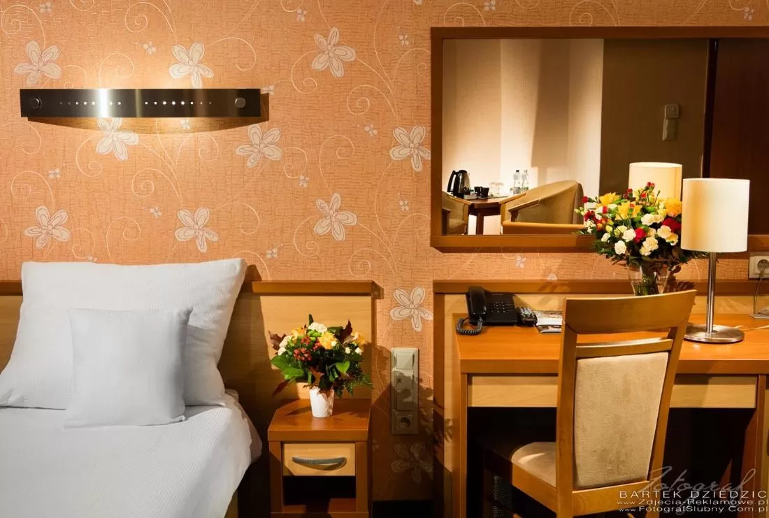 Twin Room in Hotel Victor Pruszków DeSilva