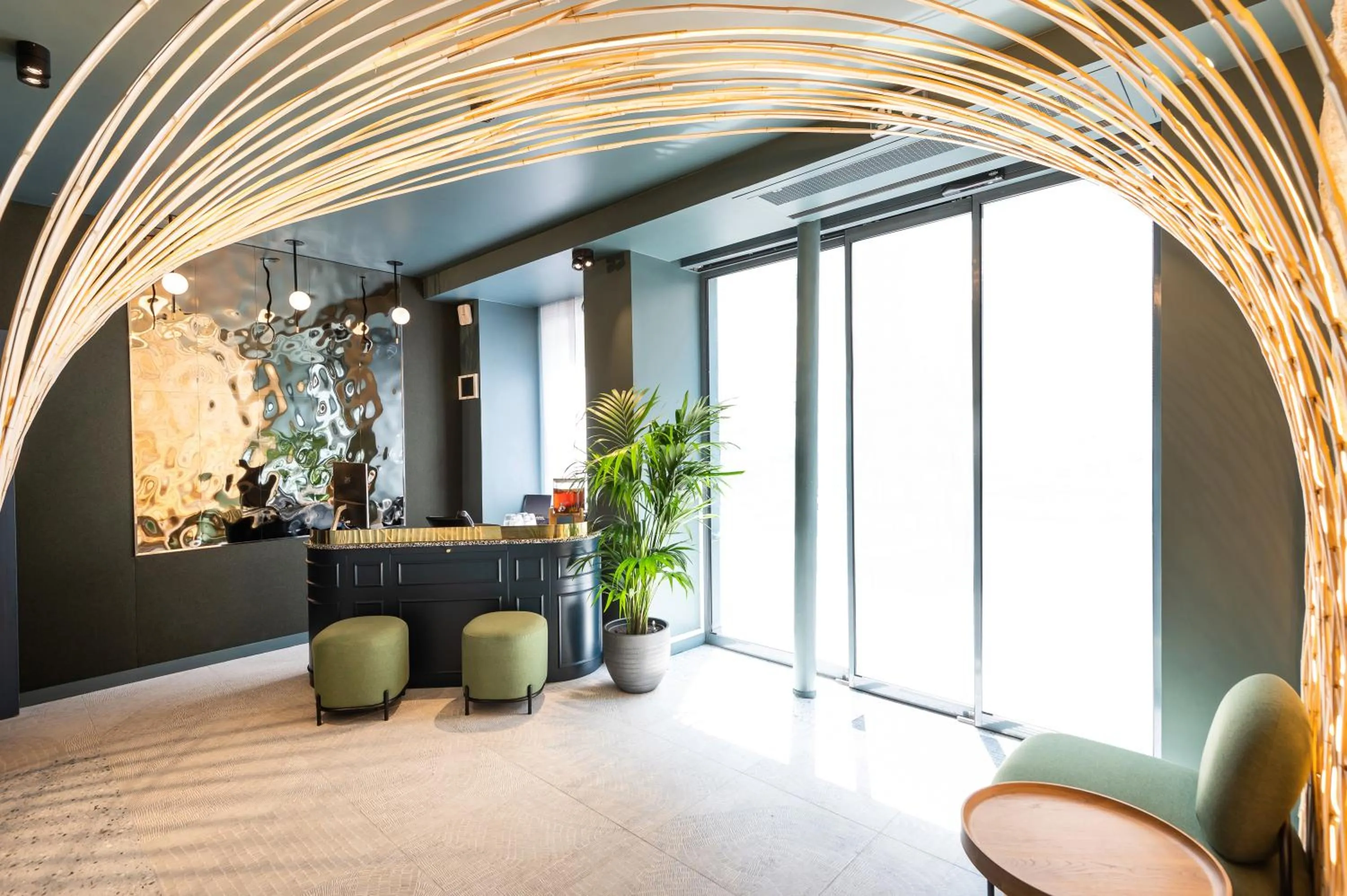 Lobby or reception in Hôtel Amoi Paris