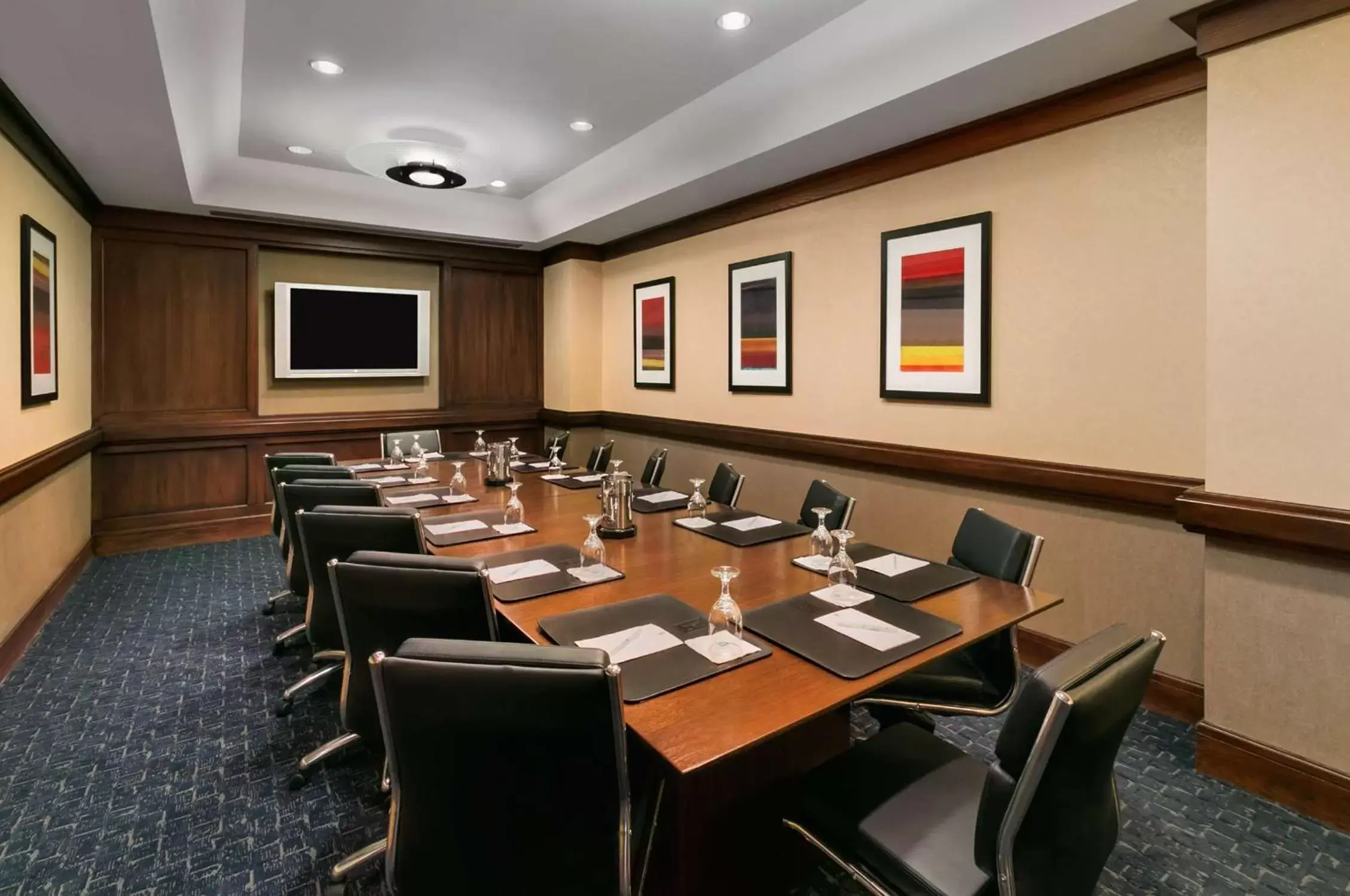 Meeting/conference room in Embassy Suites by Hilton Chicago North Shore Deerfield