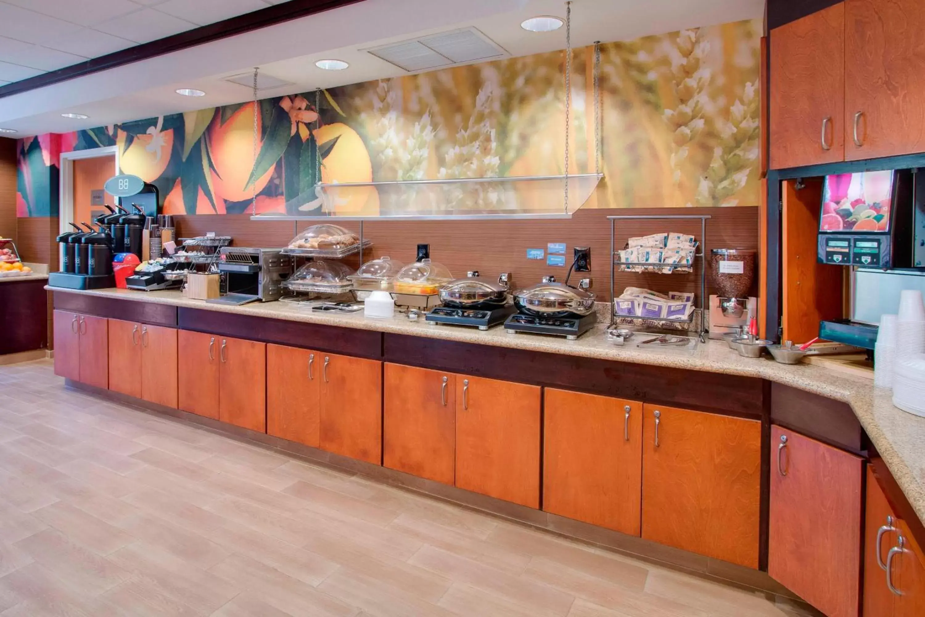 Breakfast, Restaurant/Places to Eat in Fairfield Inn & Suites by Marriott Clermont