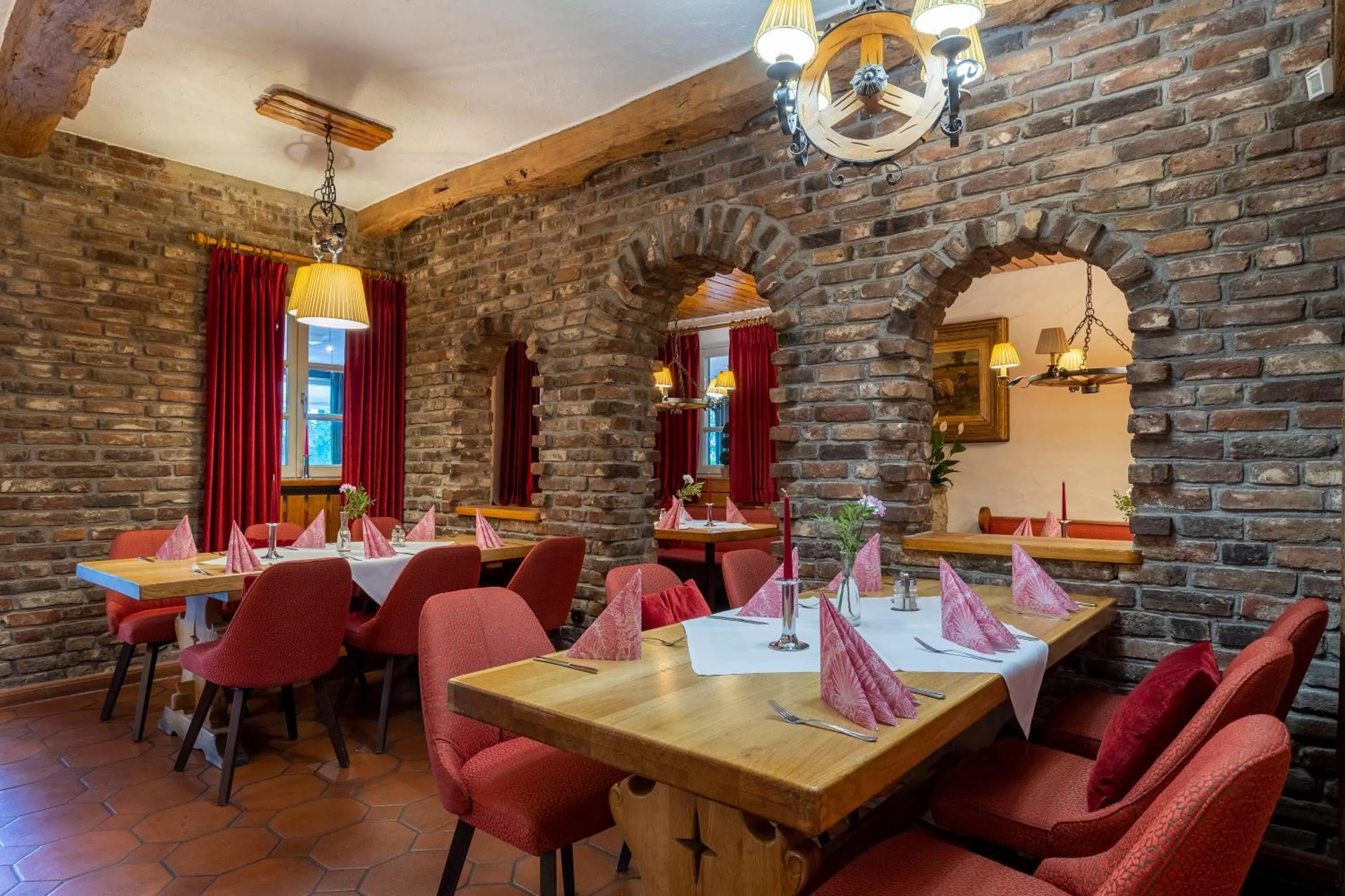 Restaurant/places to eat in Waldhotel Eskeshof
