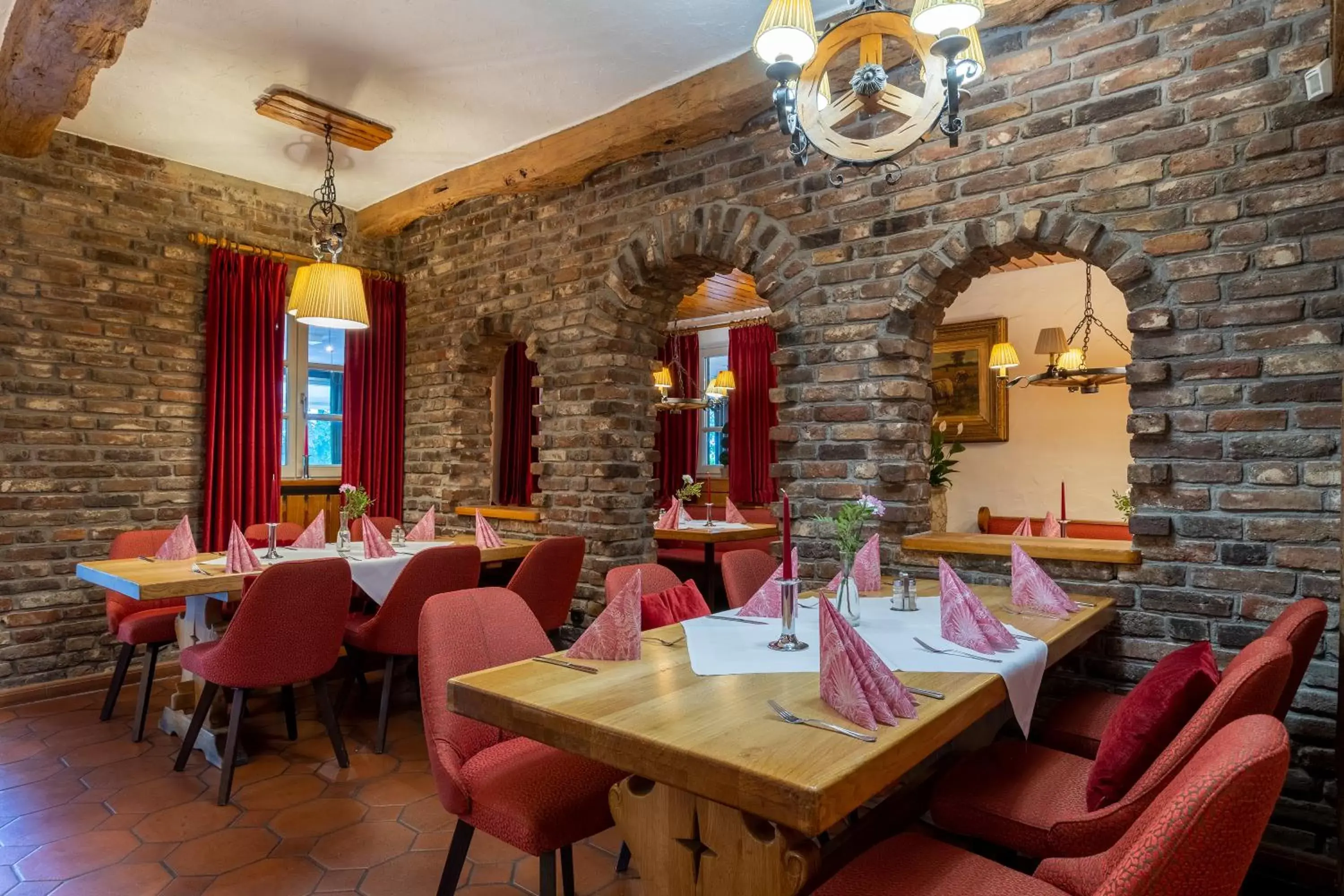 Restaurant/Places to Eat in Best Western Waldhotel Eskeshof