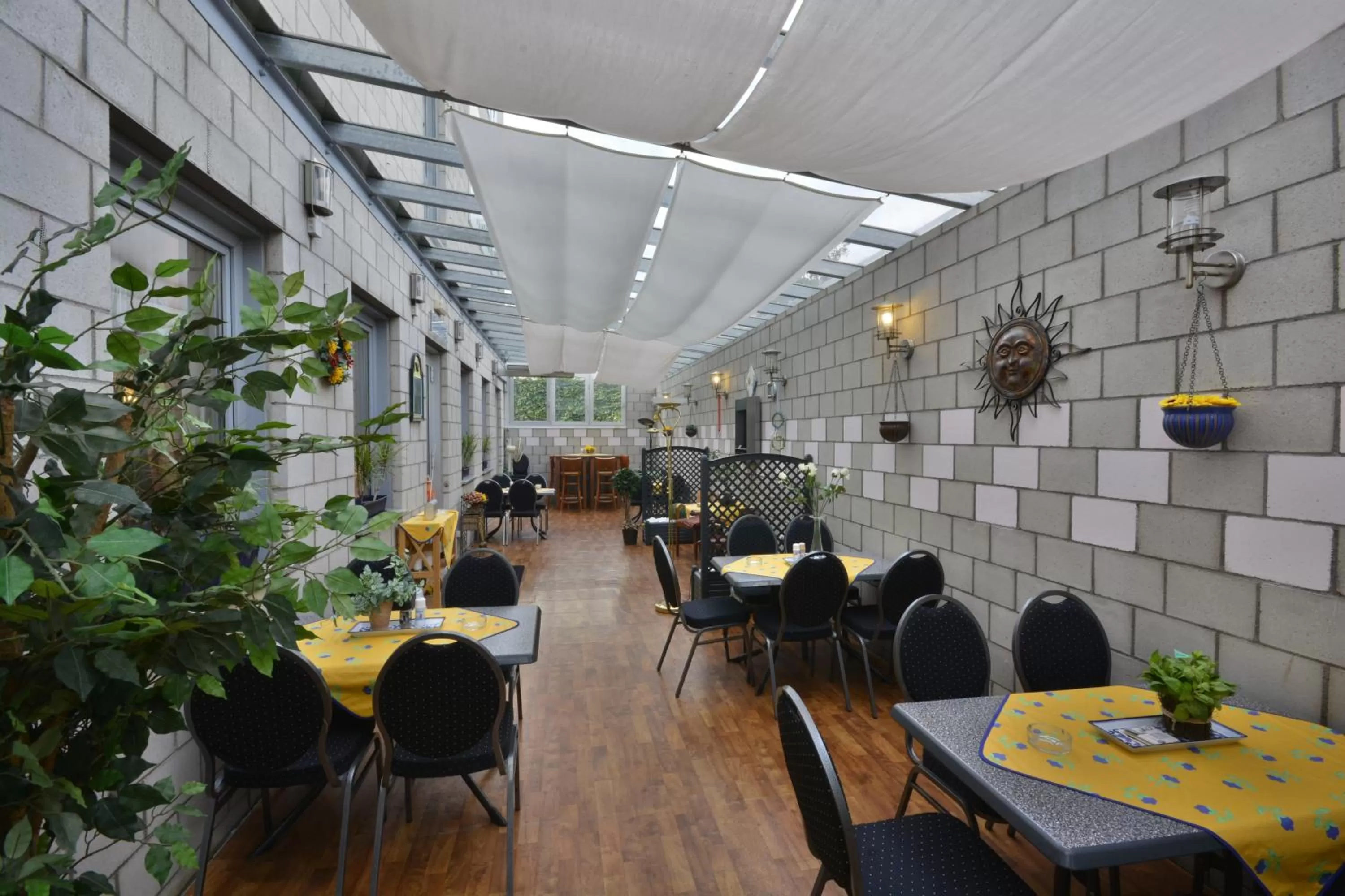 Restaurant/places to eat in Hotel Nord