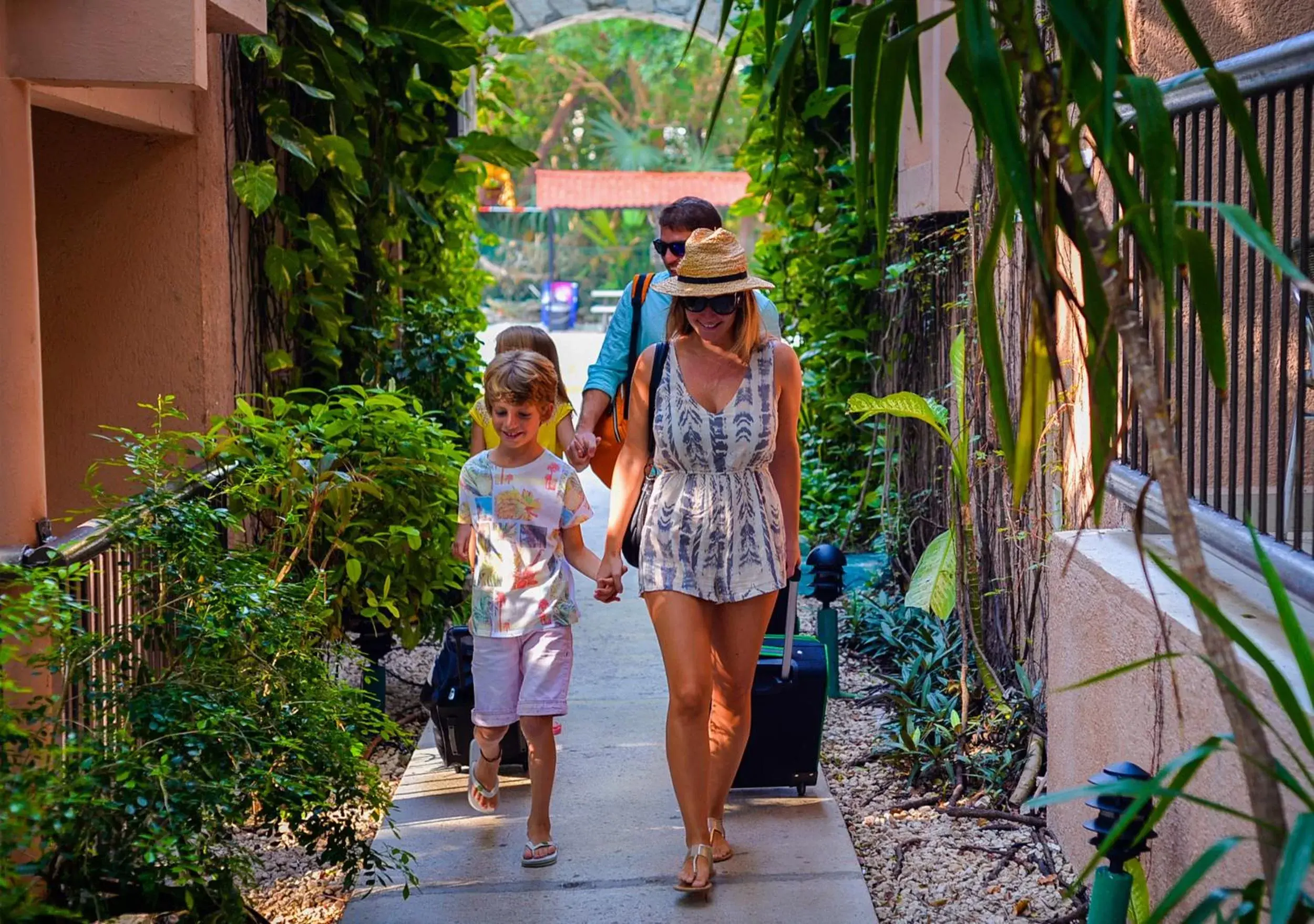 Family in Tukan Hotel Playa del Carmen