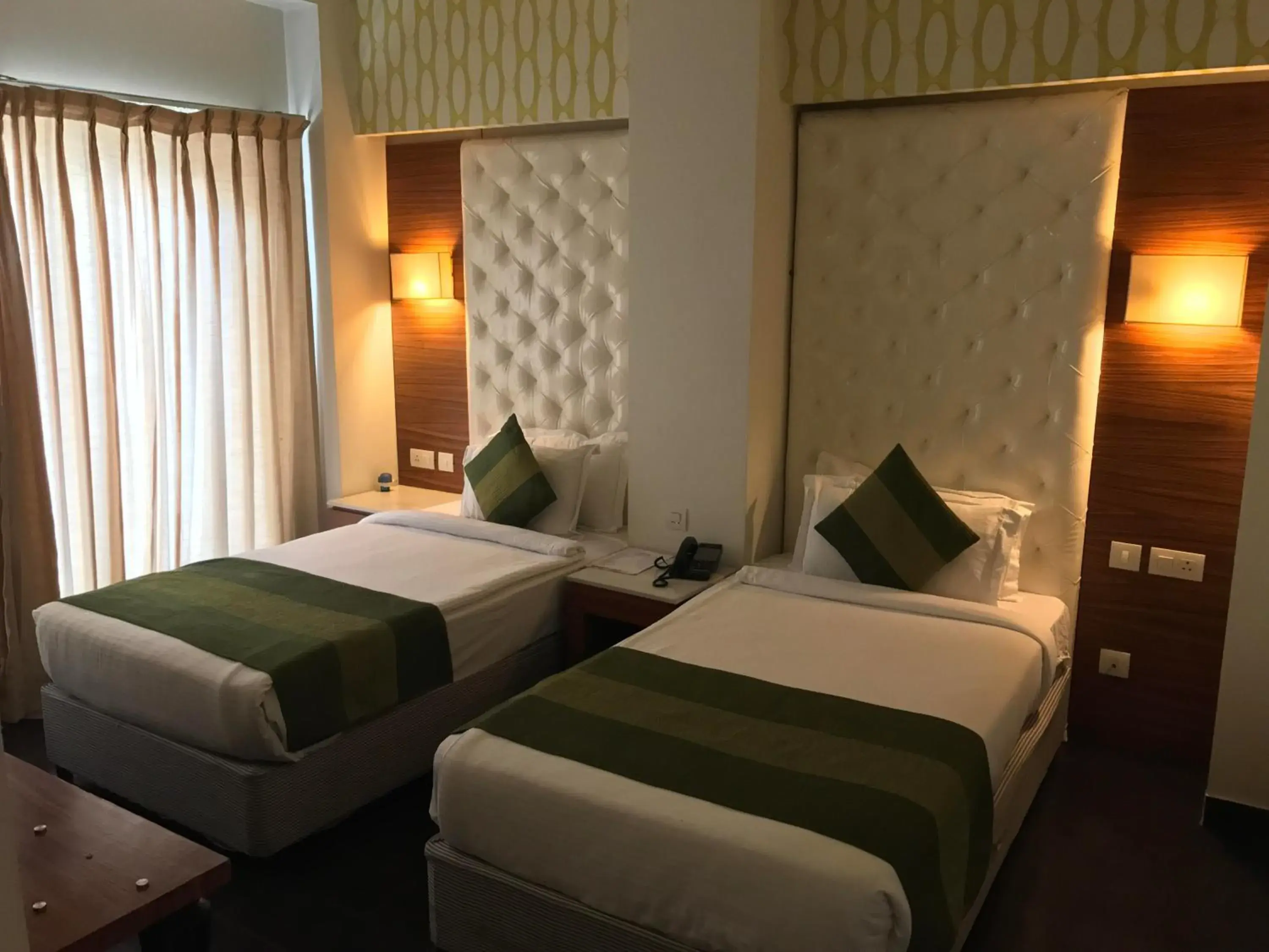 Property building, Bed in Hotel Ivory 32