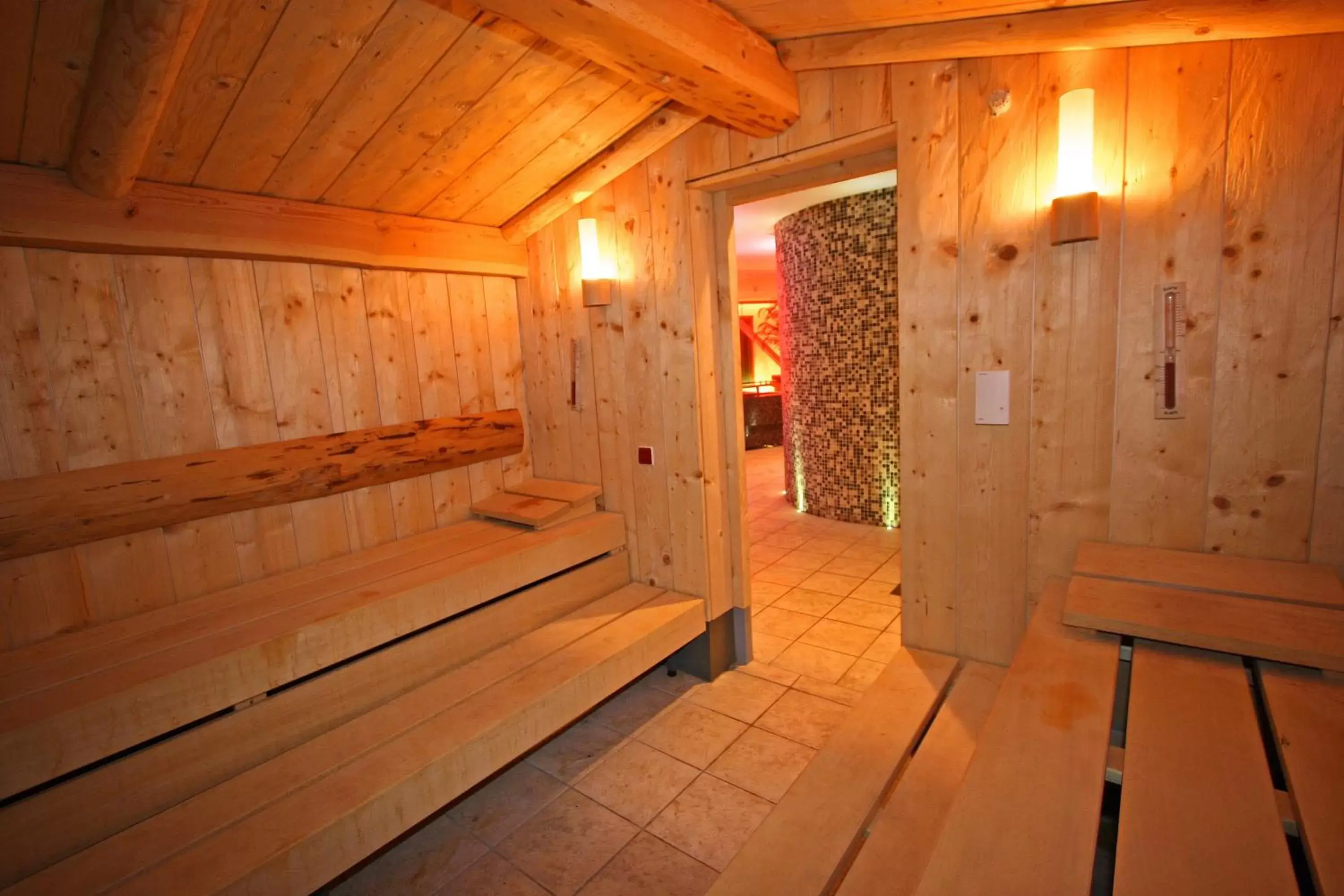 Sauna in Hodson Bay Hotel