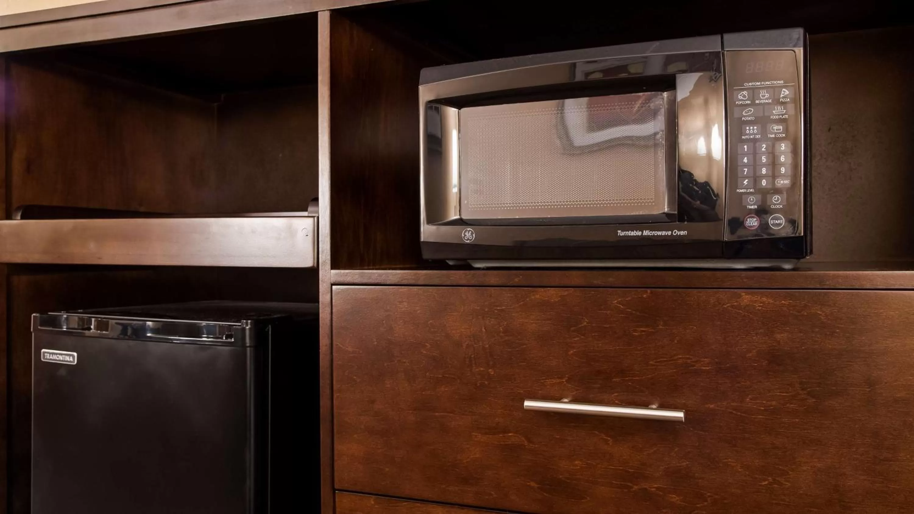 Photo of the whole room in Best Western Crossroads of the Bluffs