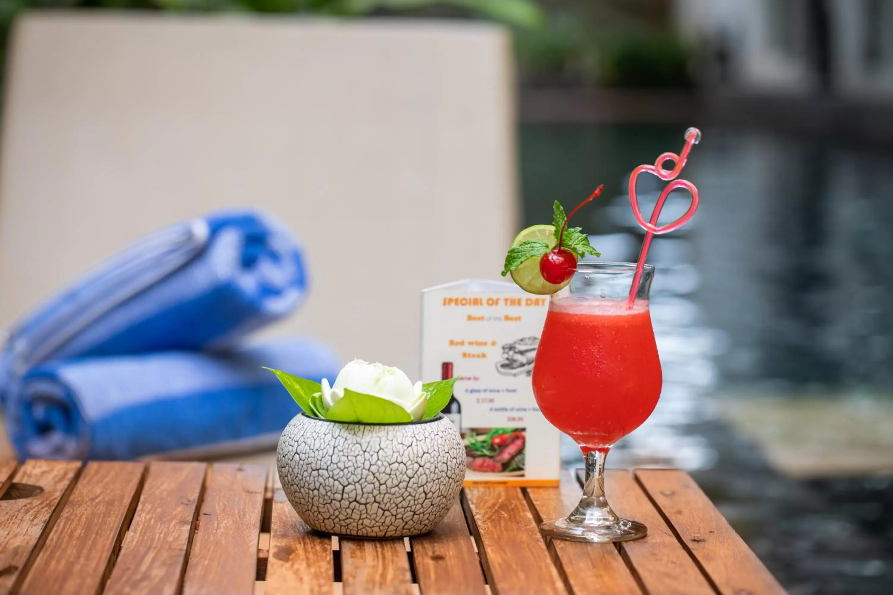 Alcoholic drinks in Cambana La Riviere Boutique