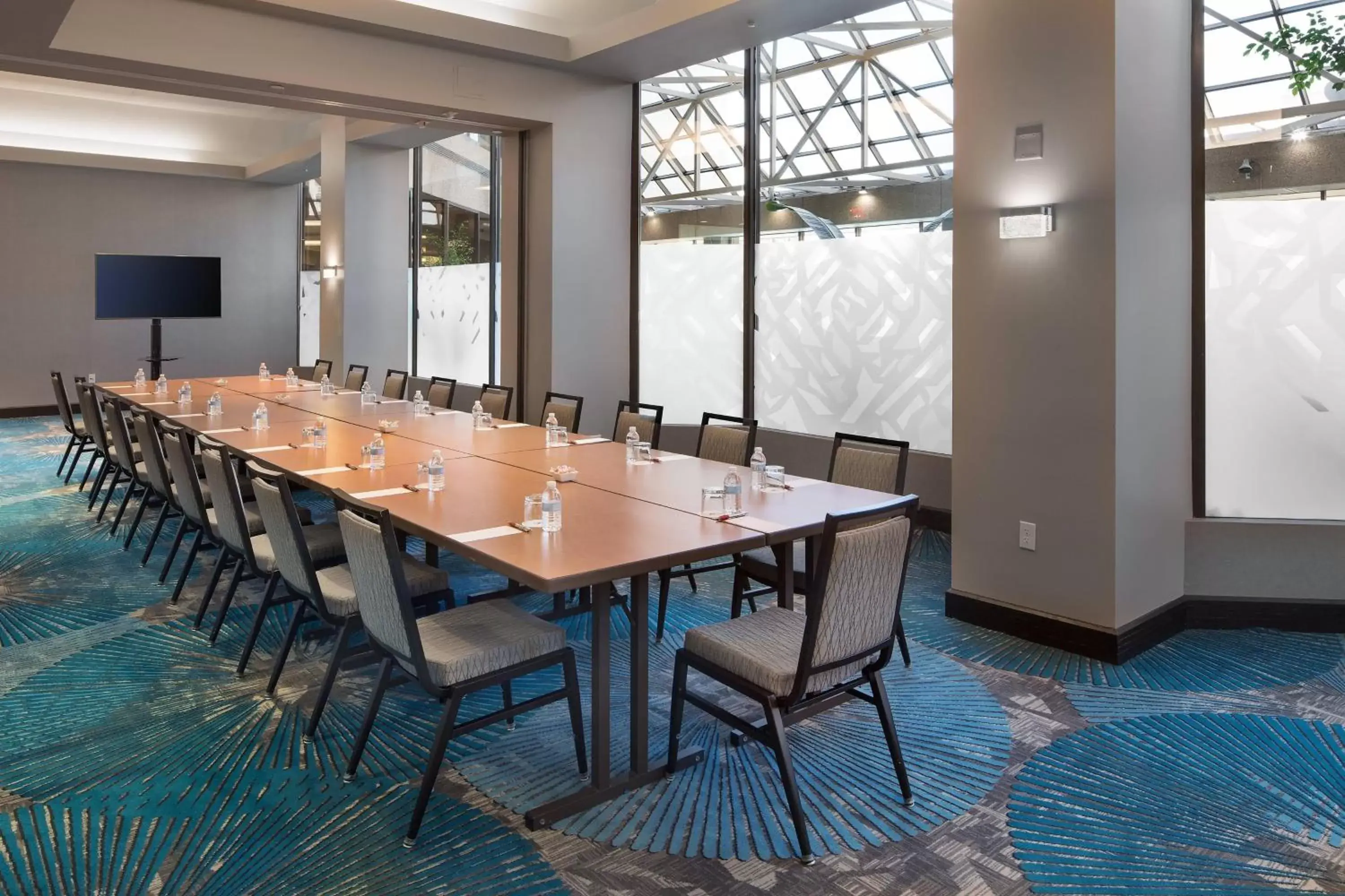 Meeting/conference room in Crystal Gateway Marriott