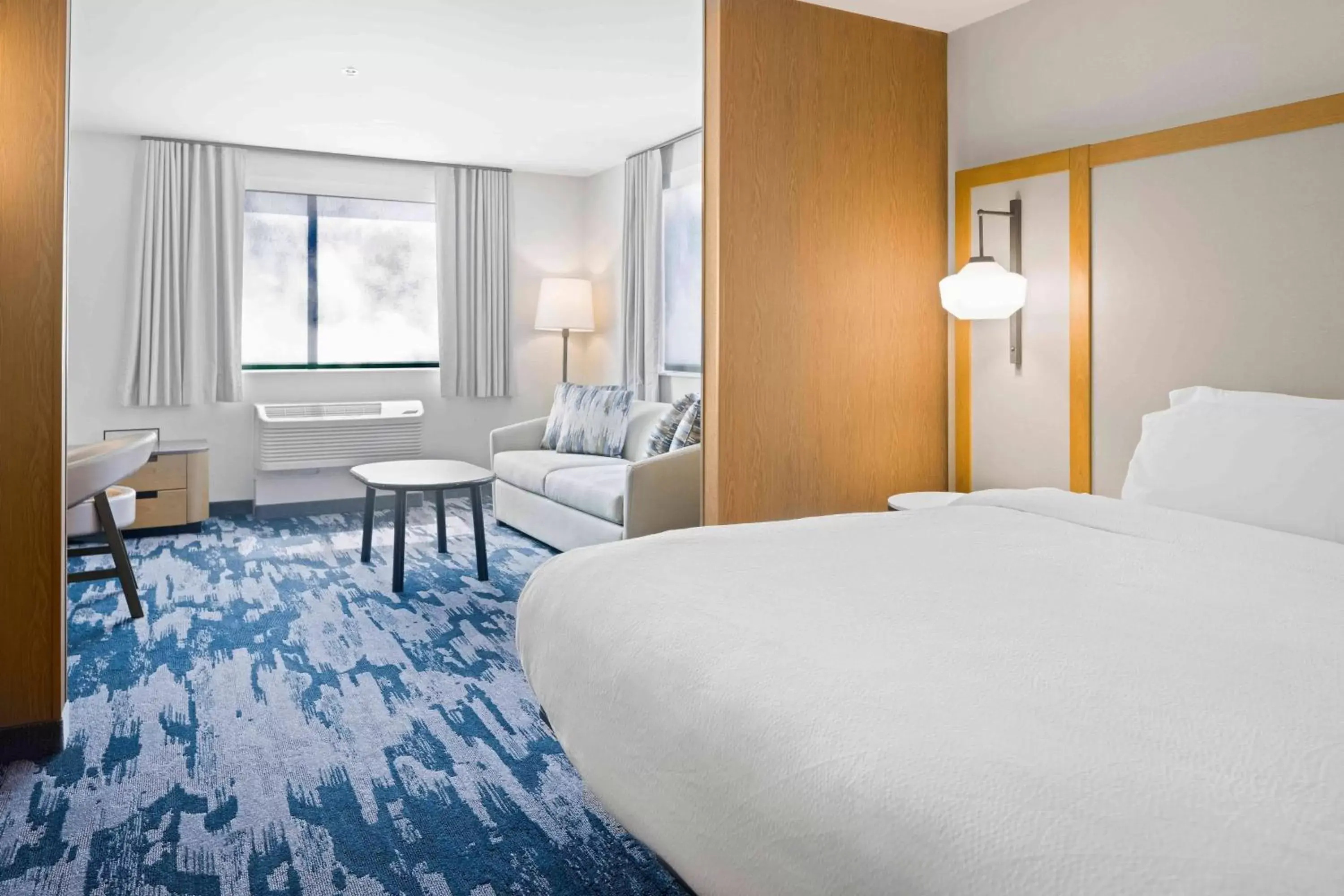 Bedroom, Bed in Fairfield Inn & Suites by Marriott San Diego Pacific Beach