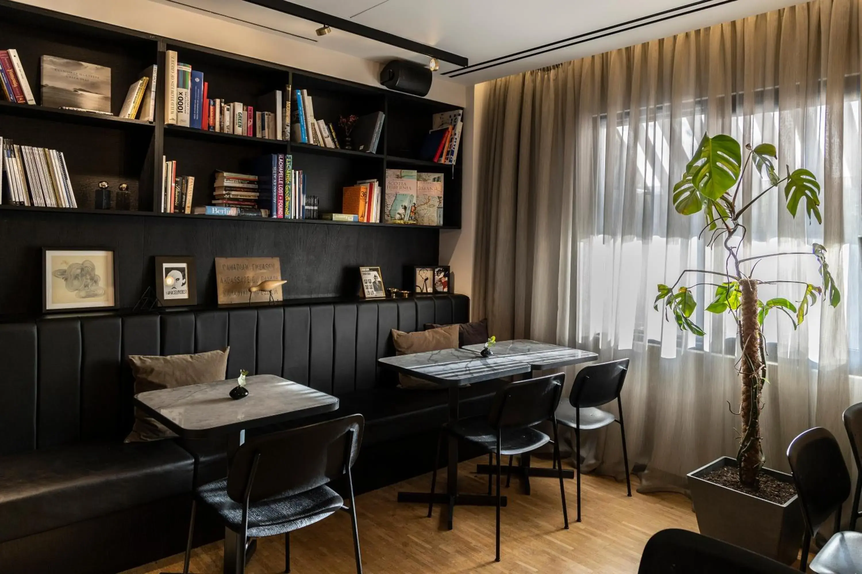 Lounge or bar, Restaurant/Places to Eat in The Modernist Athens