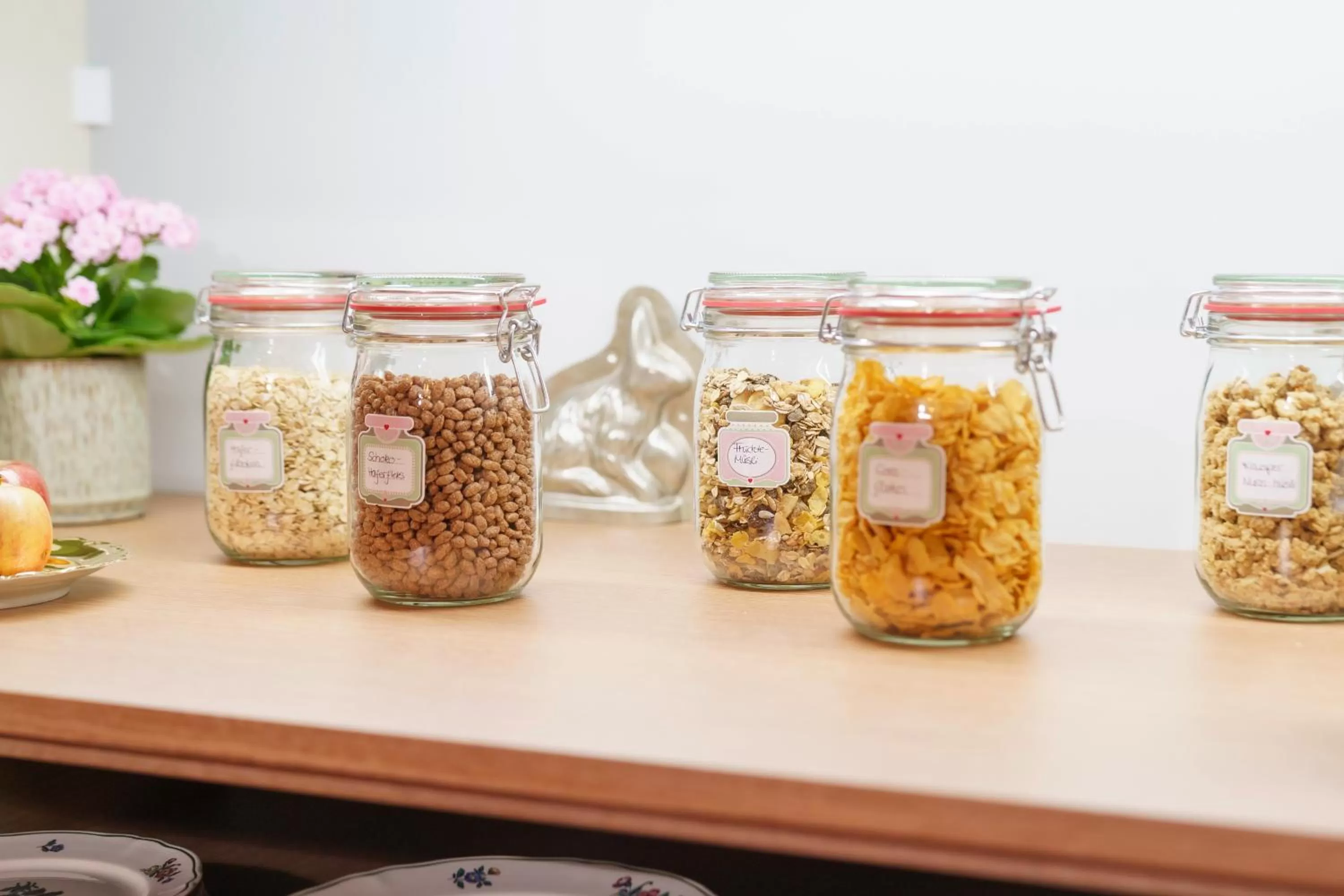 Breakfast in Tante ALMA's Bonner Hotel