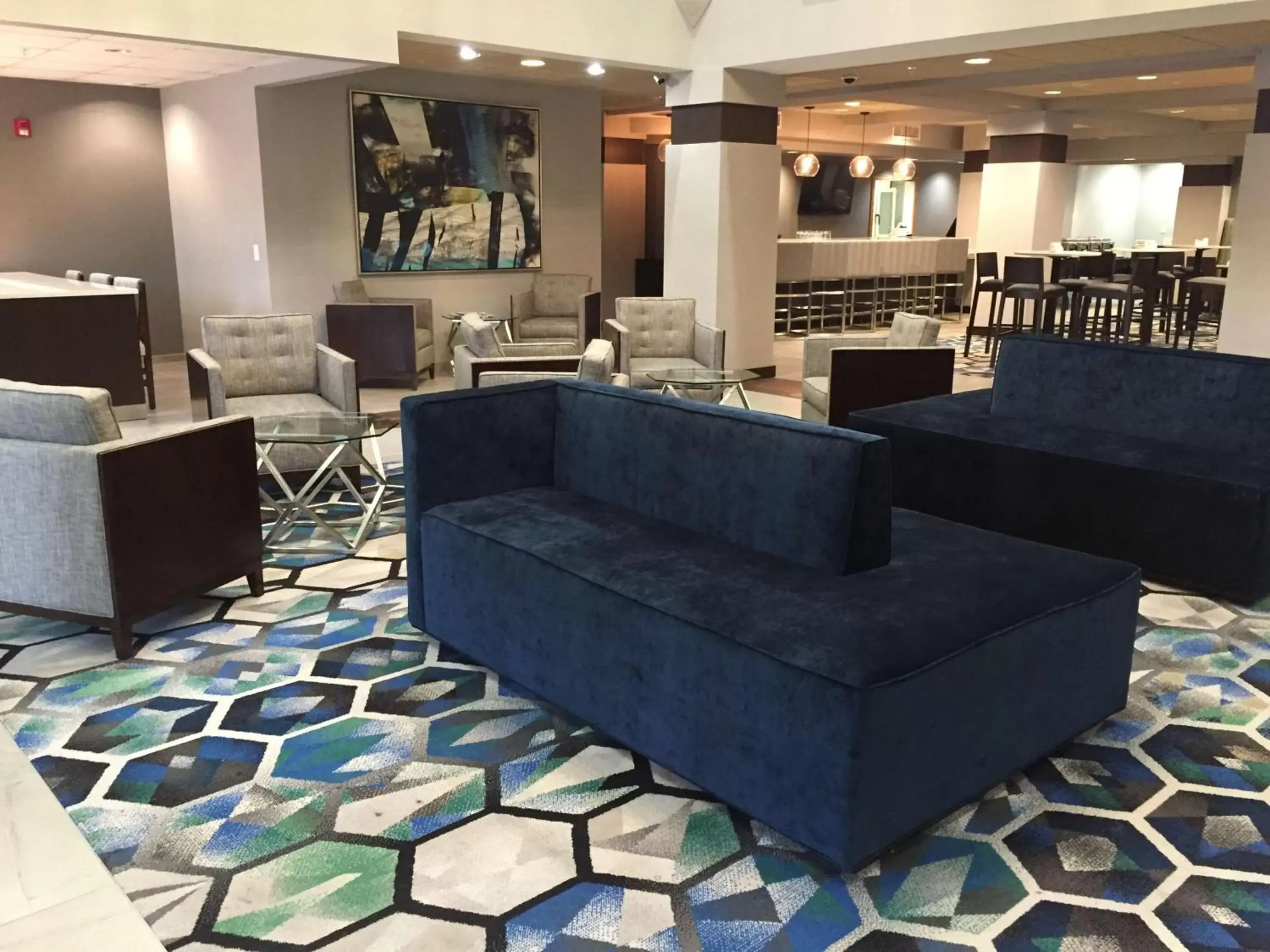 Lobby or reception, Lounge/Bar in Radisson Dallas North-Addison