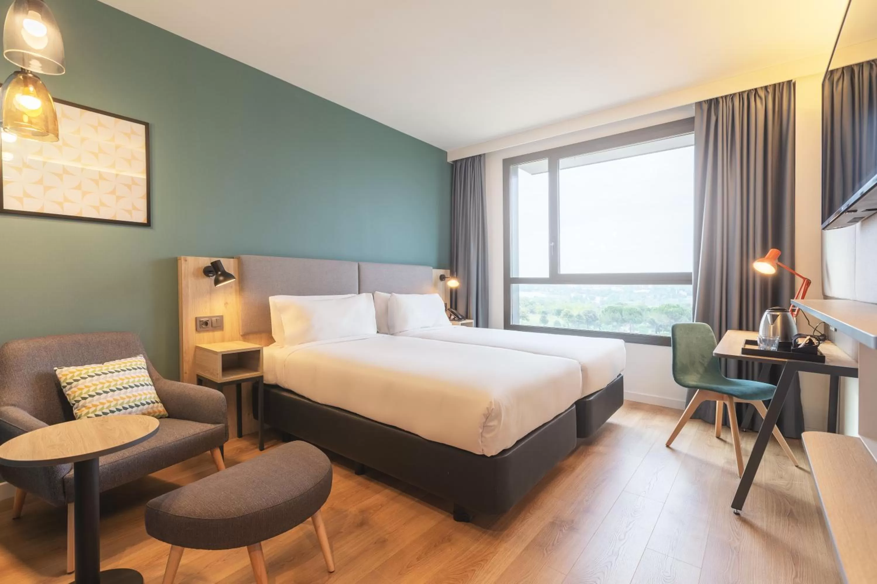 TV and multimedia, Bed in Holiday Inn Barcelona - Sant Cugat by IHG
