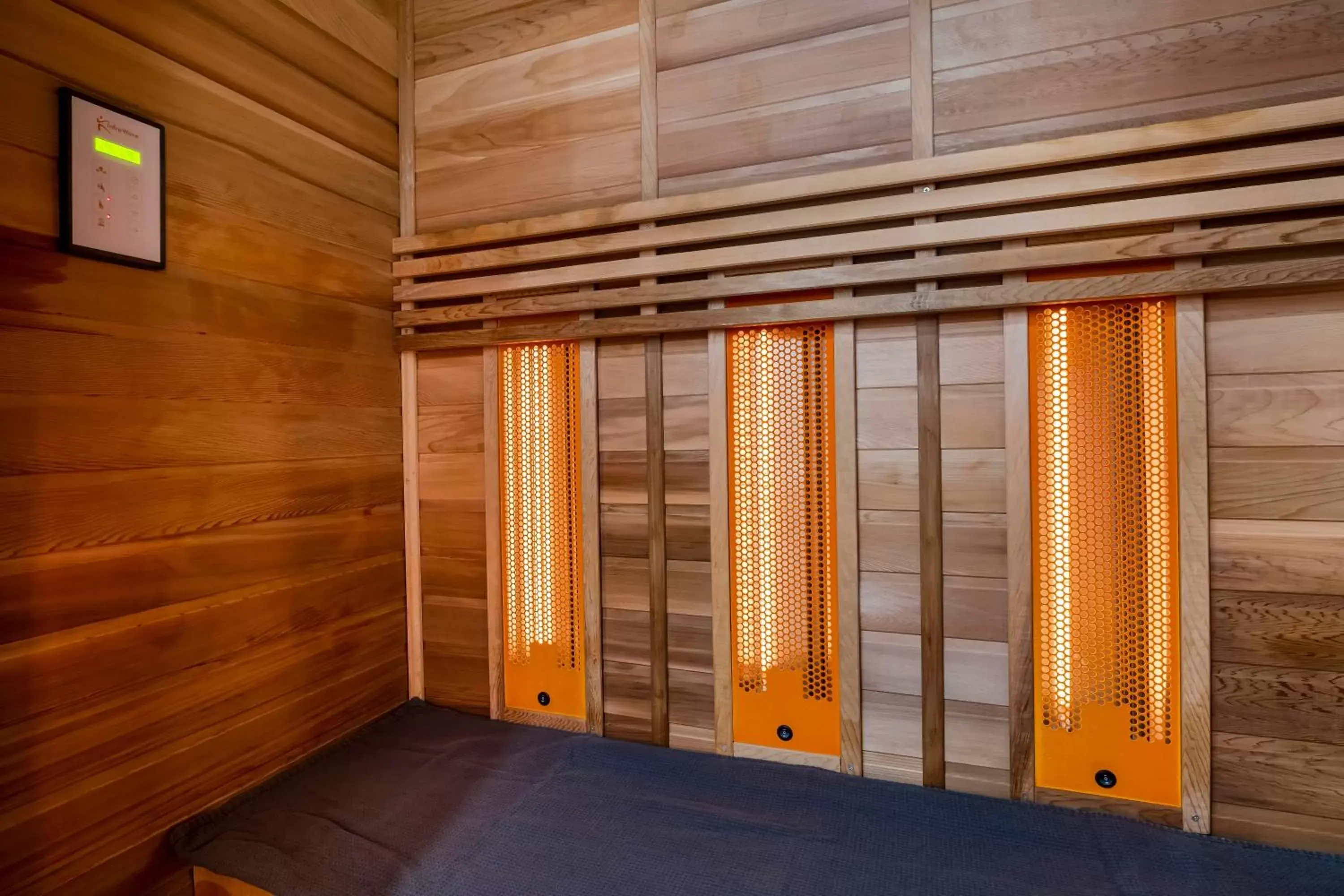 Sauna in Hôtel & Espace Bien-être La Maison du Lierre