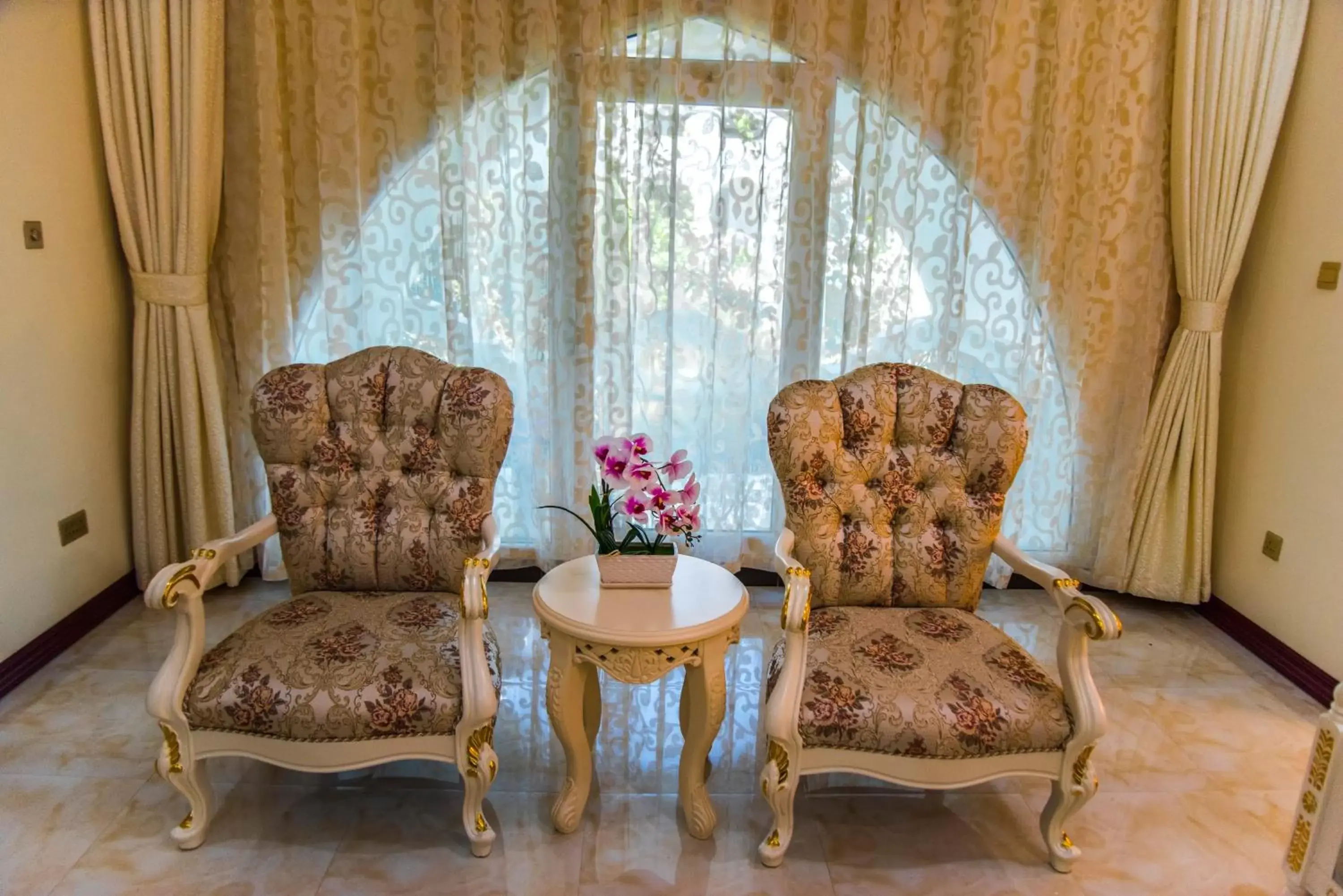 Seating Area in Madinat Al Bahr Business & Spa Hotel