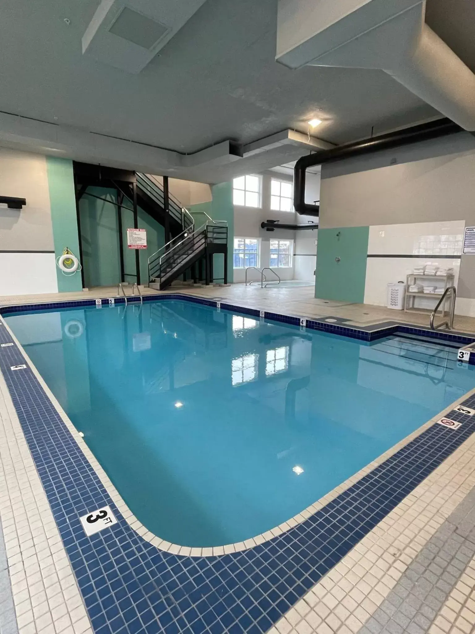Swimming Pool in Prestige Kamloops Hotel