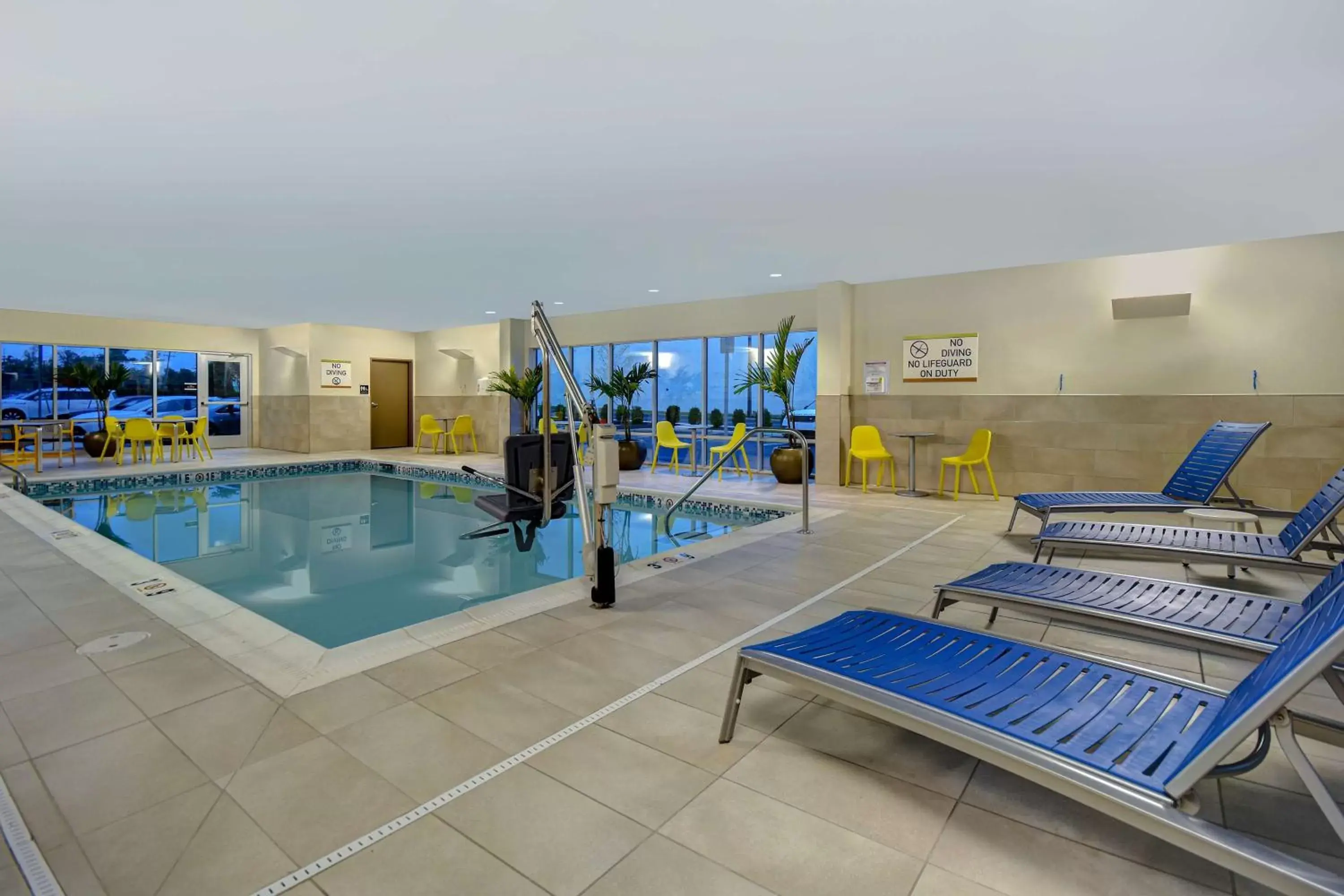Pool view, Swimming Pool in Home2 Suites East Hanover, NJ