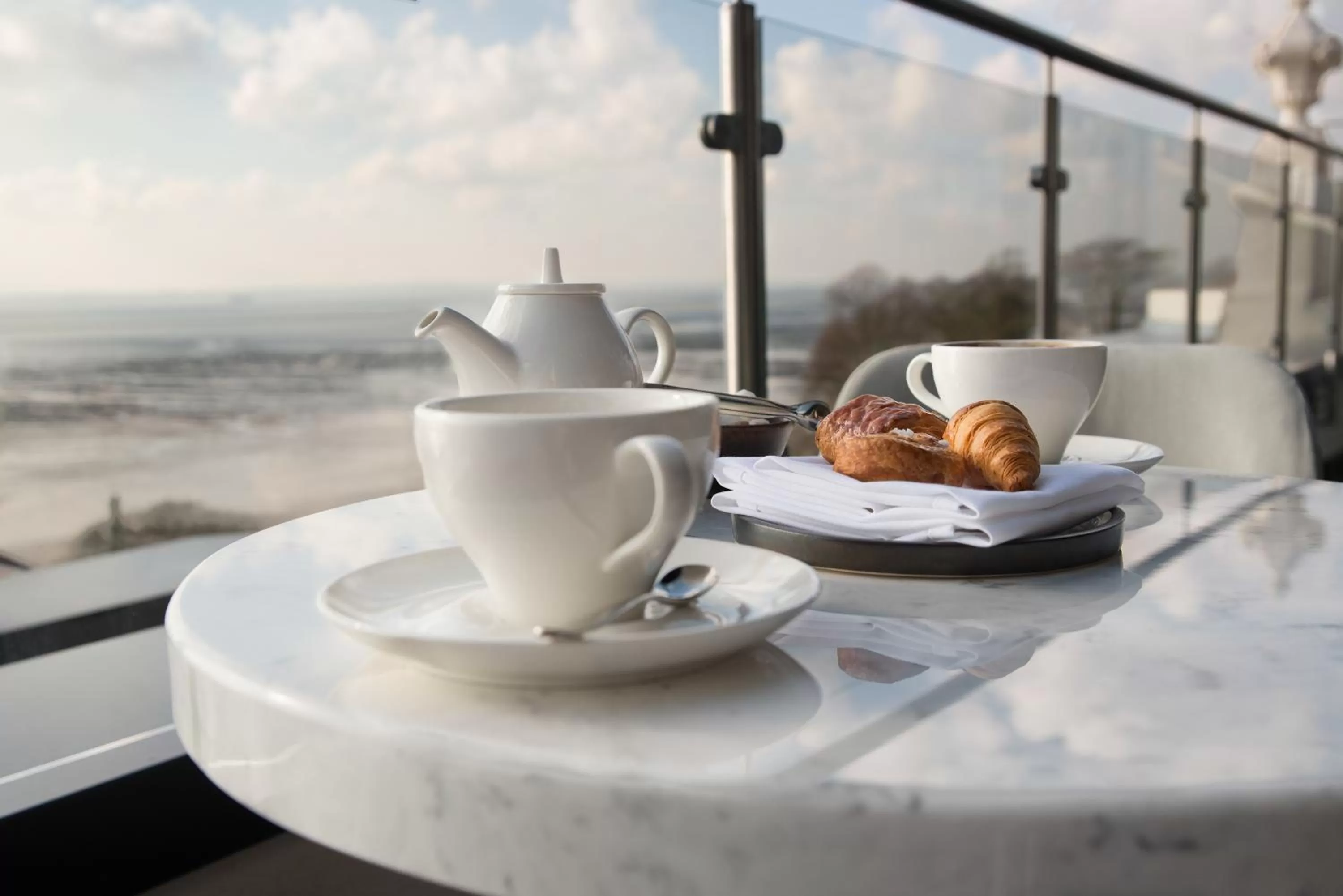 Breakfast in Seven Hotel