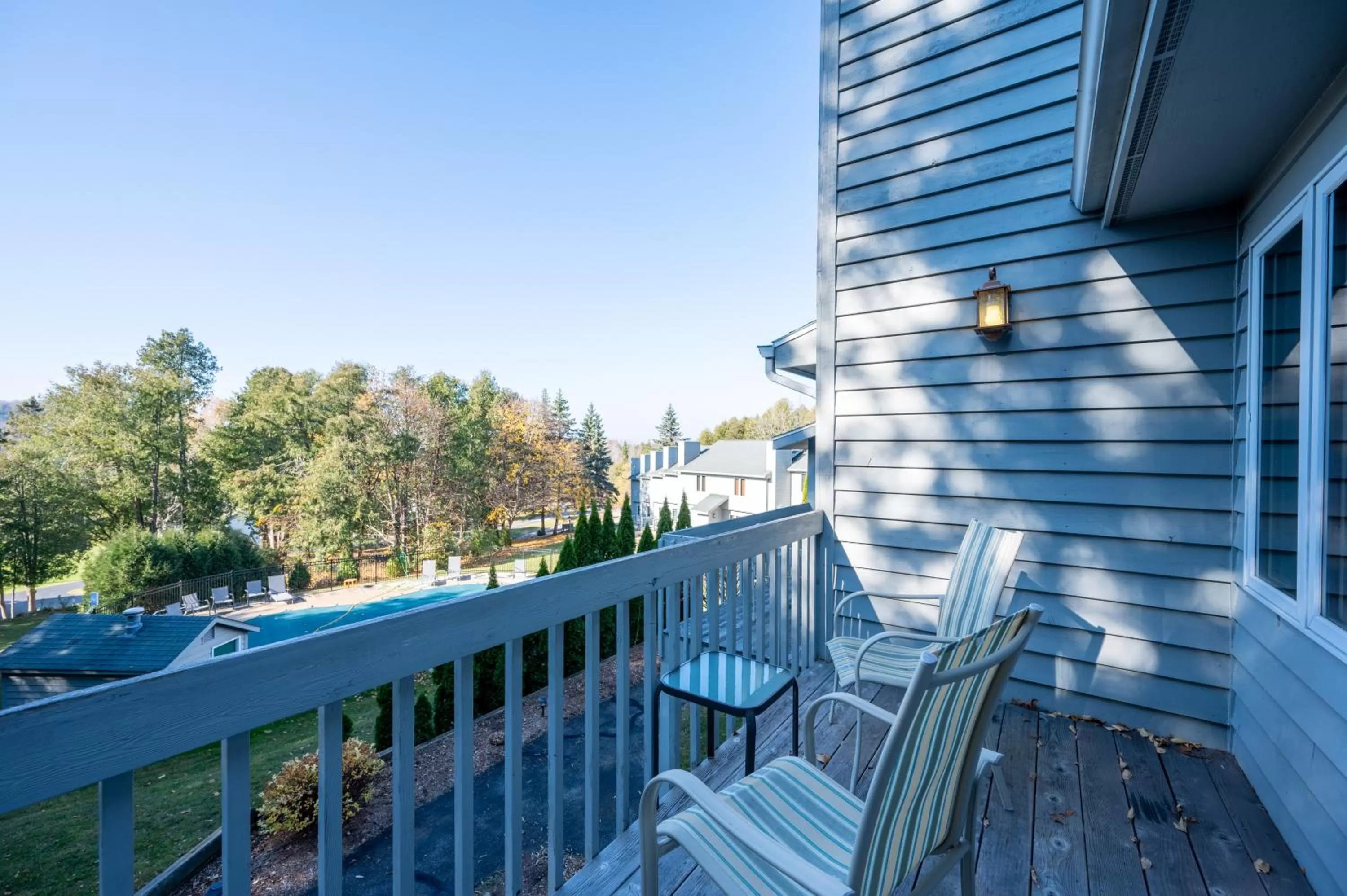 Balcony/Terrace in Evergreen Hill Condominiums