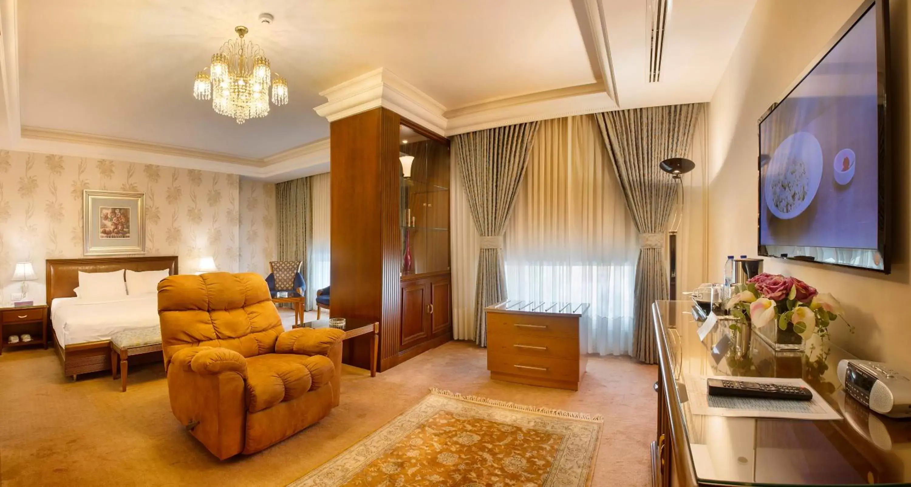 Bedroom, Seating Area in Amman International Hotel