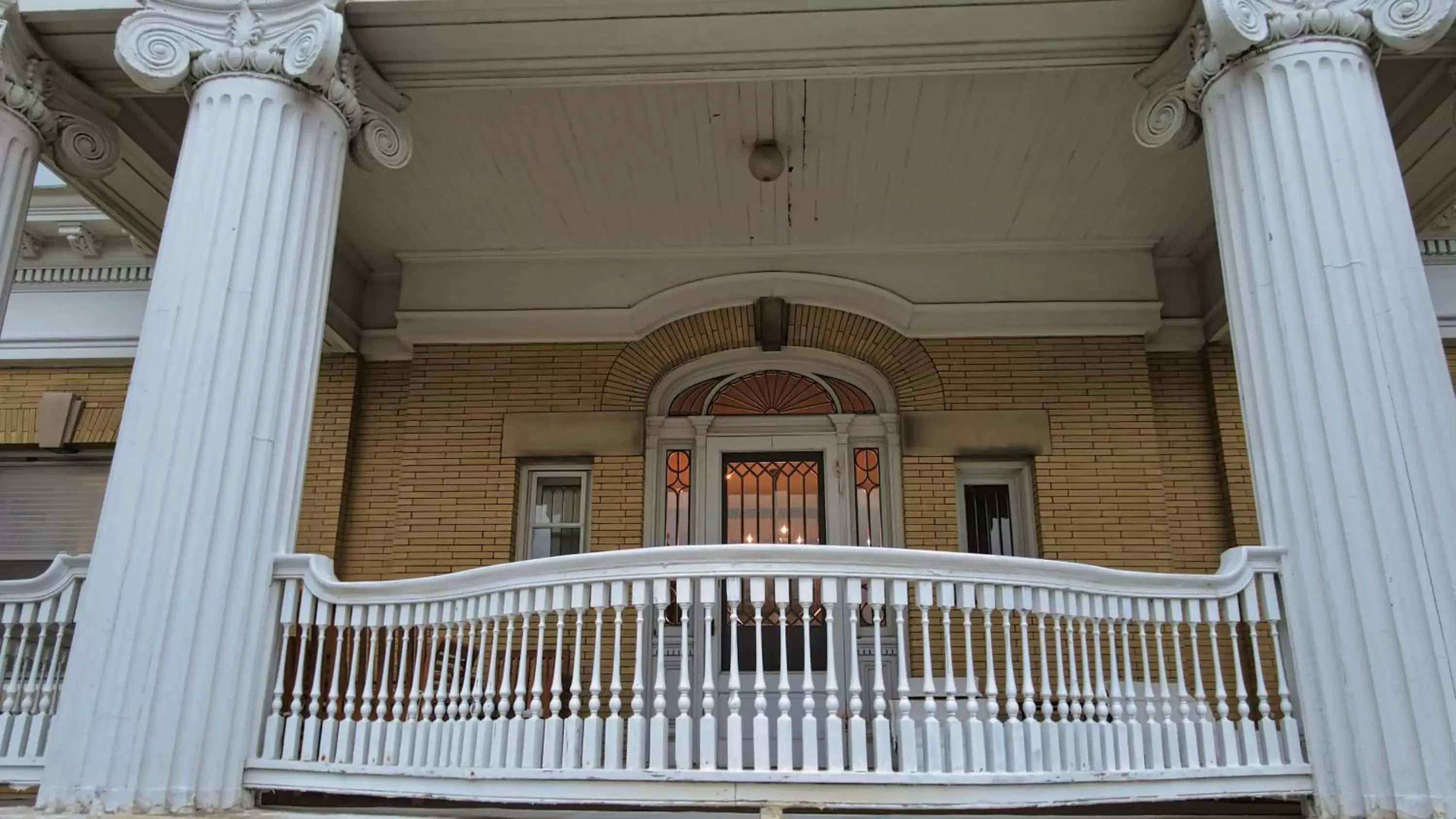 Balcony/Terrace, Property Building in Cartier Mansion