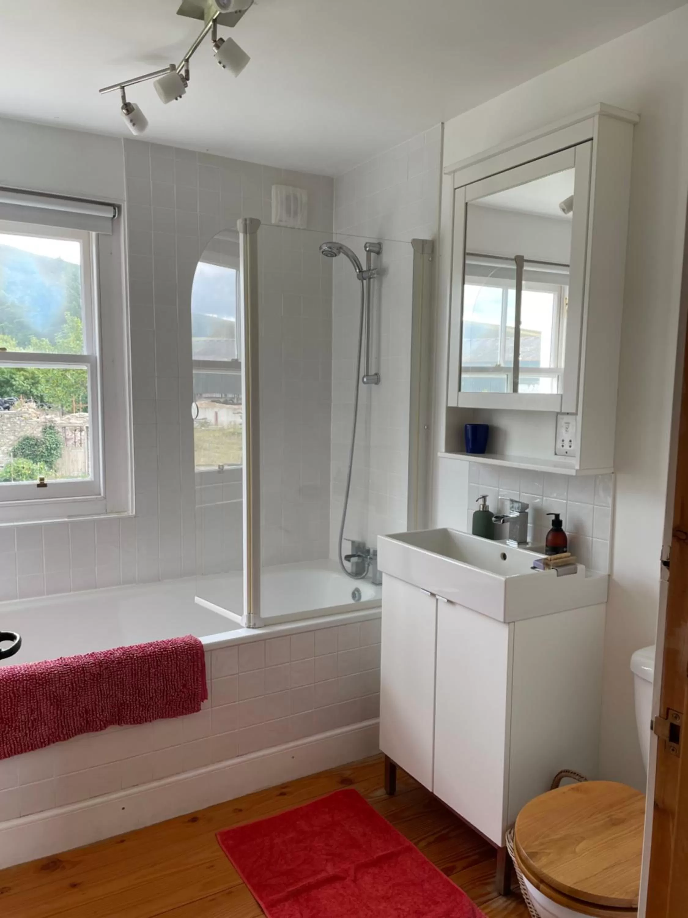 Bathroom in Ladyurd Farmhouse