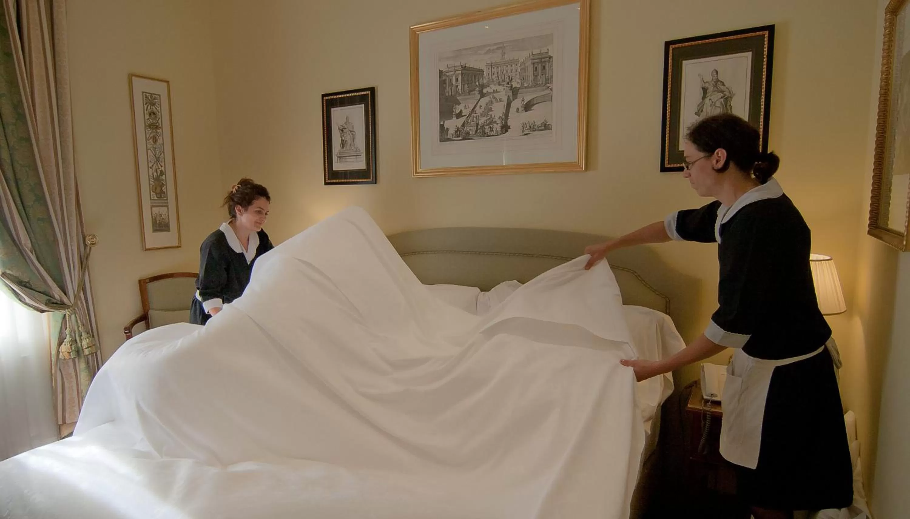 Staff, Bed in Residenza Paolo VI