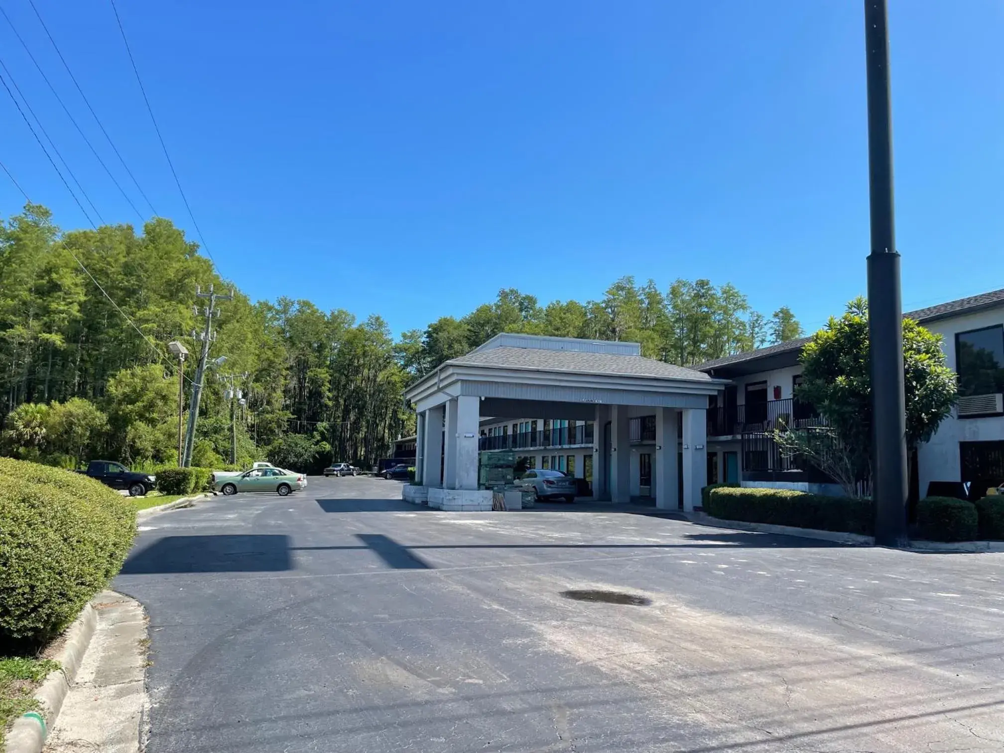 Property Building in Guest Inn Lake City