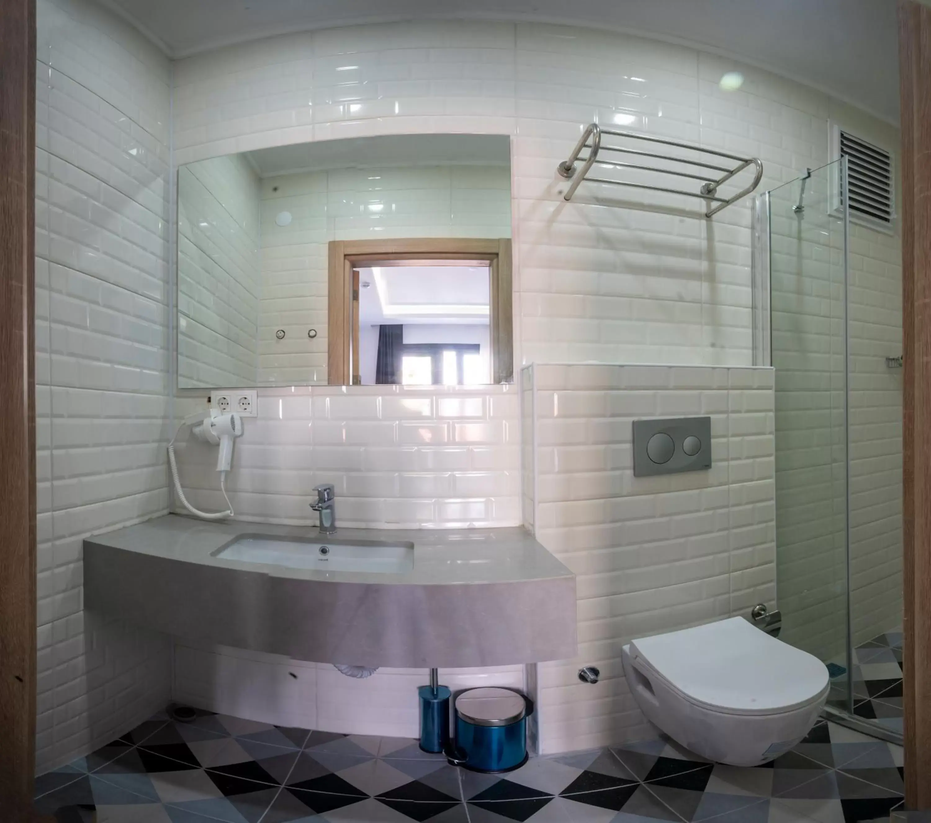 Bathroom in Okda Hotel